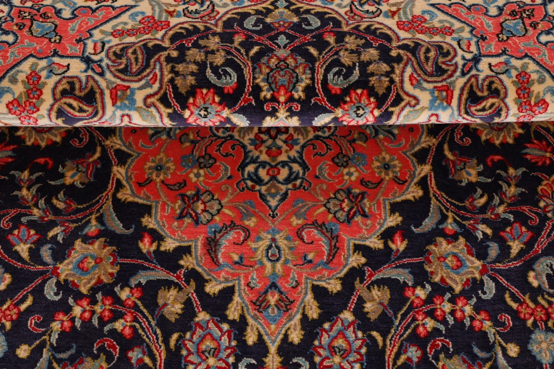 Qom Persian Rug — hand-knotted, 137 × 203 cm, Wool
