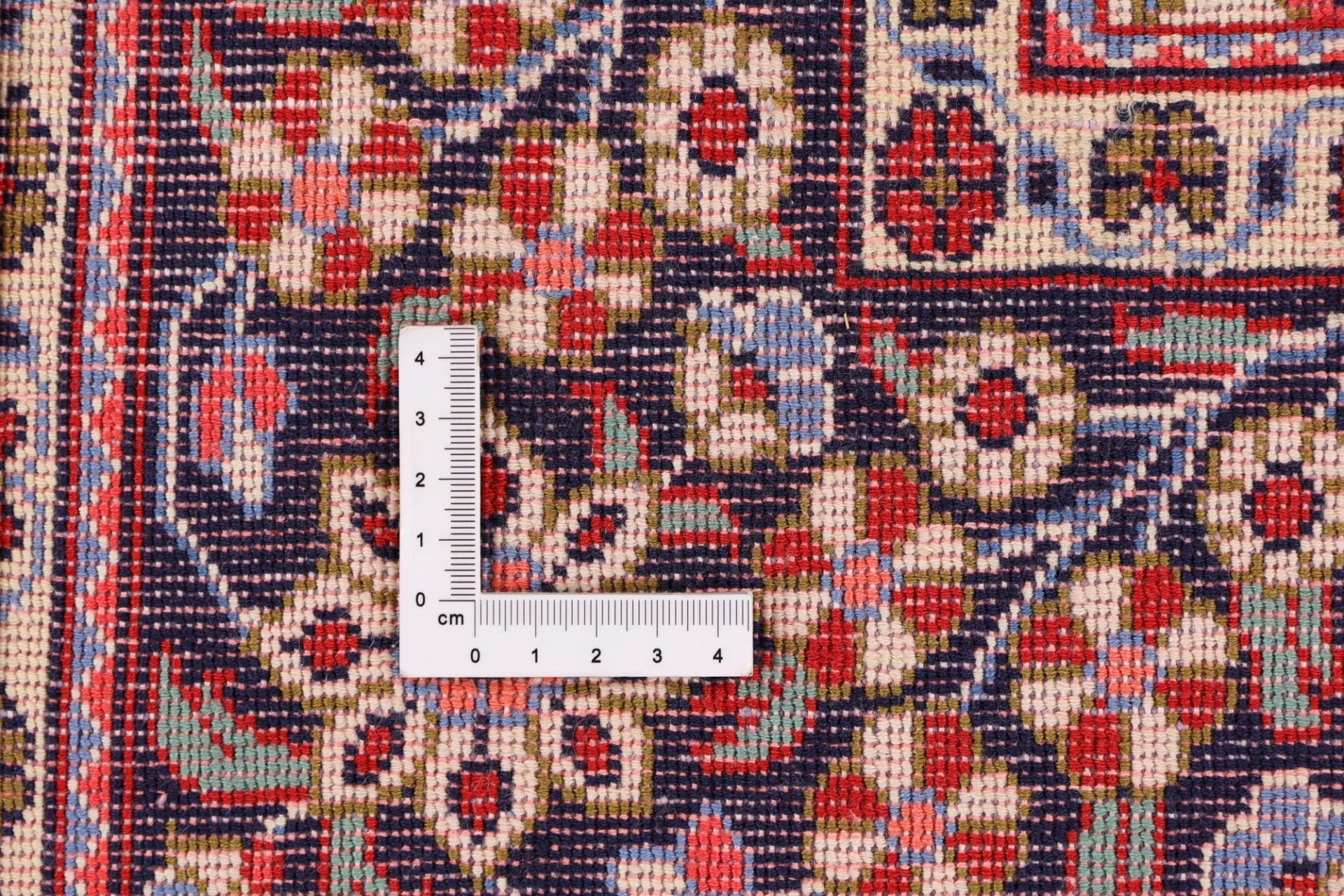 Qom Persian Rug 131 × 199 cm, Wool, hand-knotted