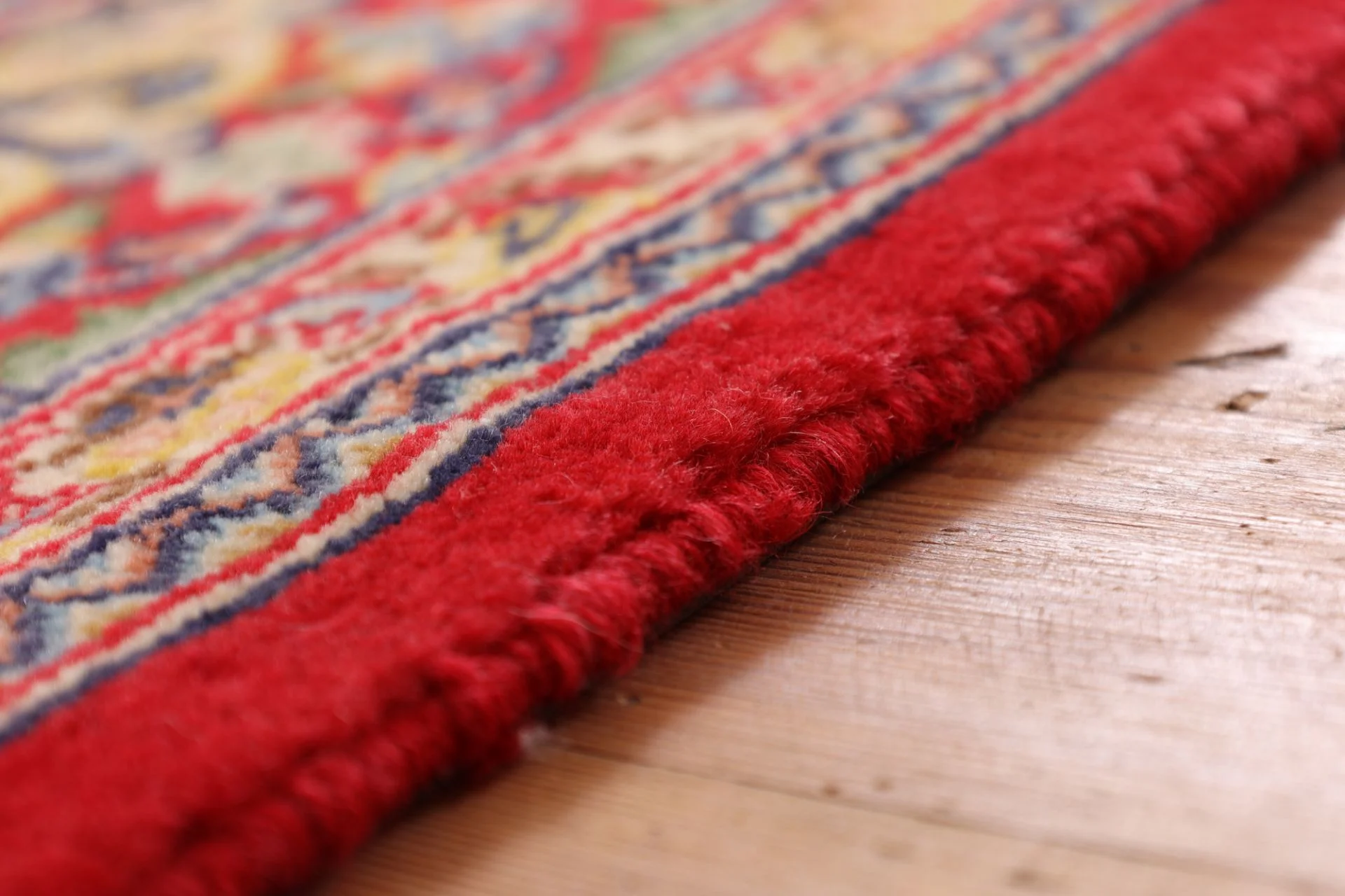 Hand-Knotted Wool Qom Persian Rug, 122 × 182 cm