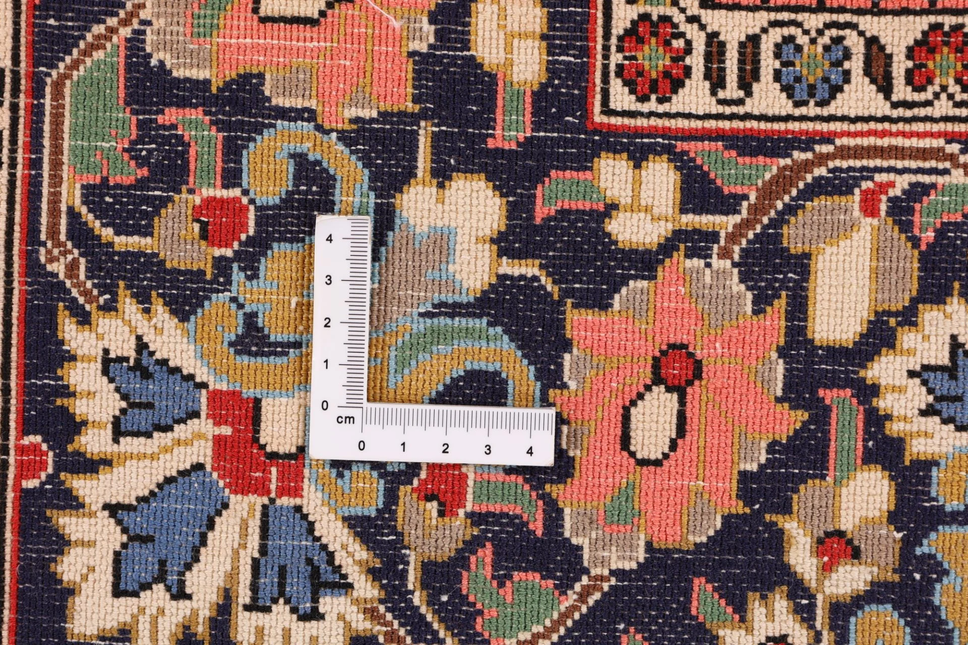 Qom Persian Rug 136 × 204 cm, Wool, hand-knotted