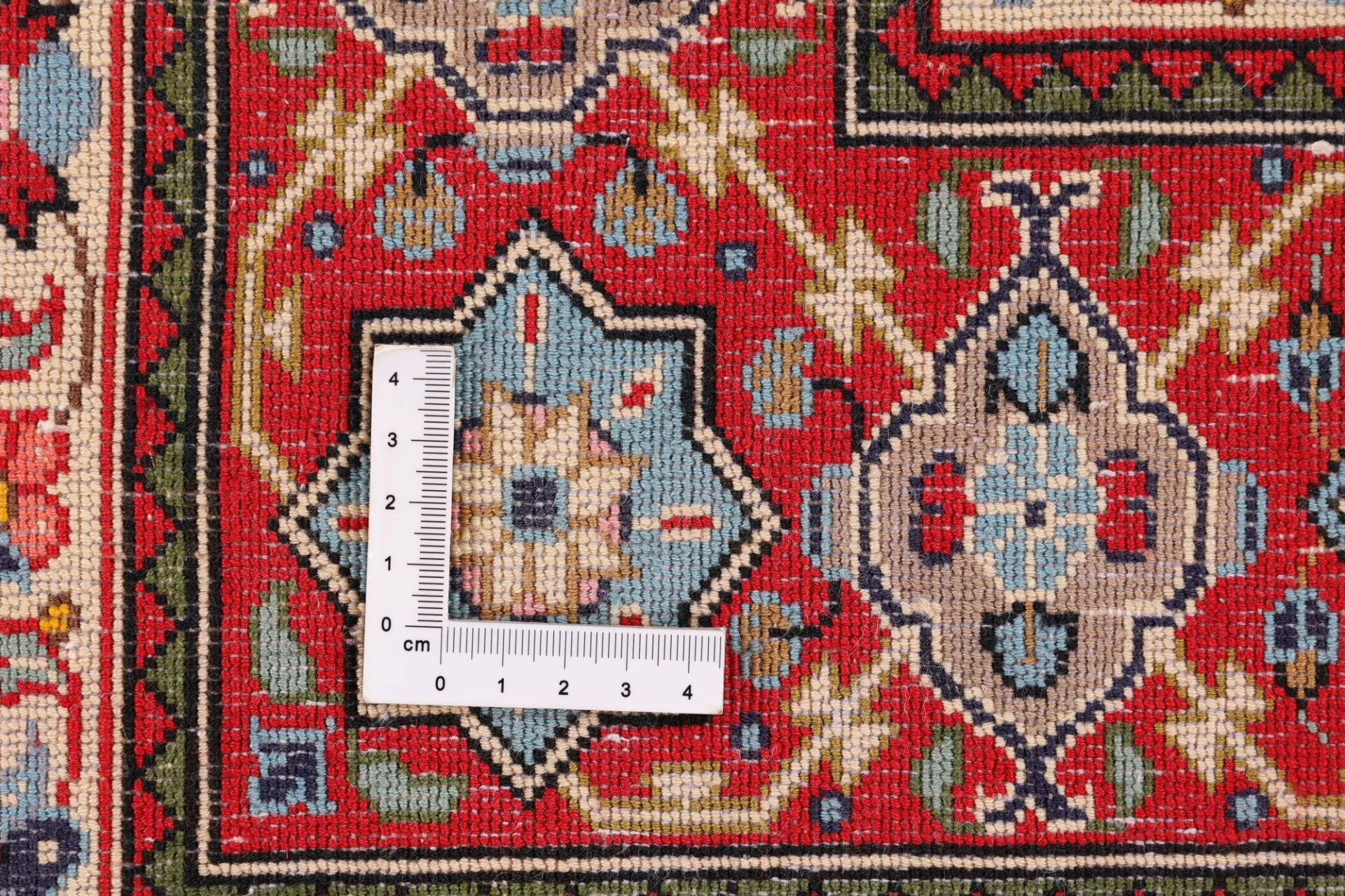 Qom Persian Rug — hand-knotted, 118 × 185 cm, Wool
