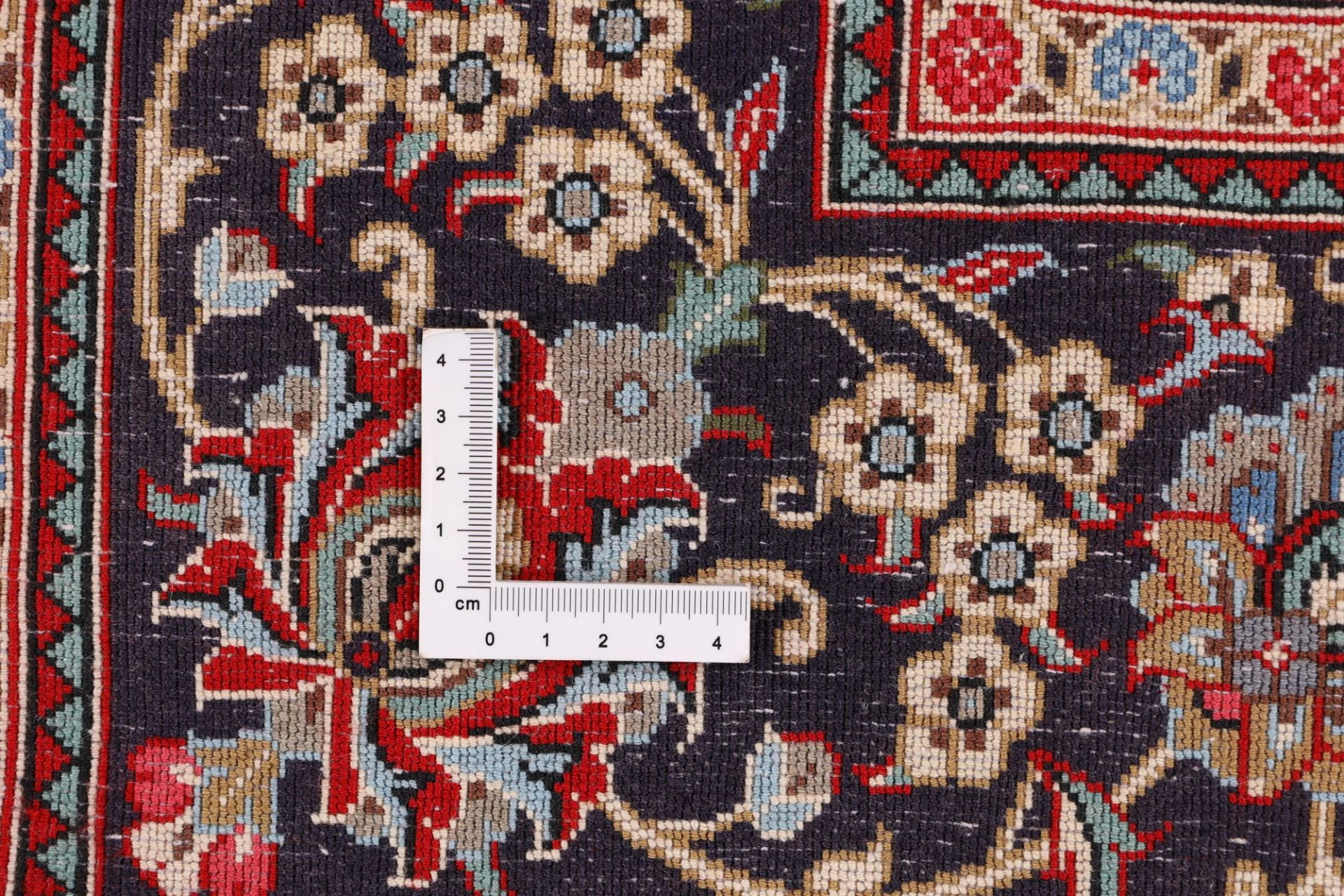 Qom Persian Rug 146 × 216 cm, Wool, hand-knotted