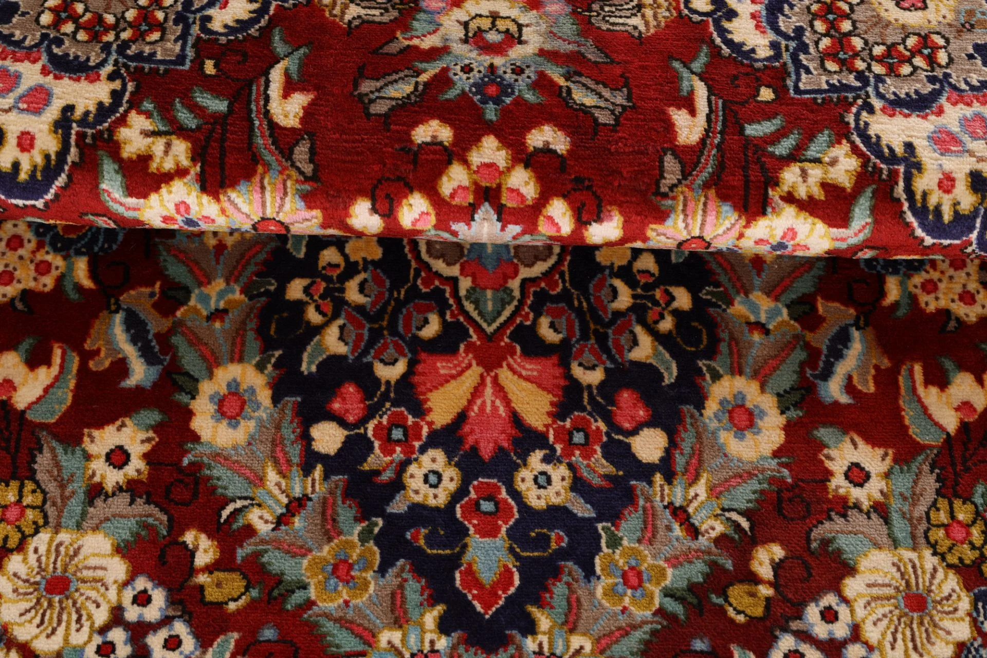 Qom Persian Rug — hand-knotted, 132 × 206 cm, Wool
