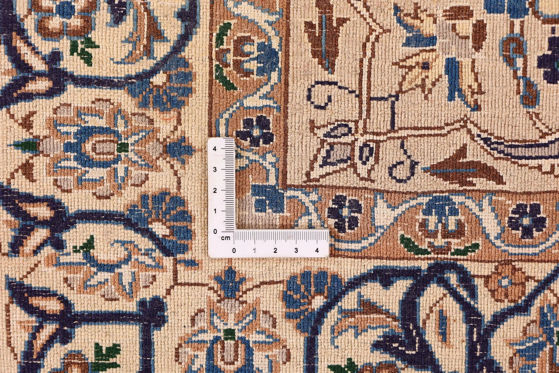 Hand-Knotted Wool Nain Persian Rug, 130 × 215 cm