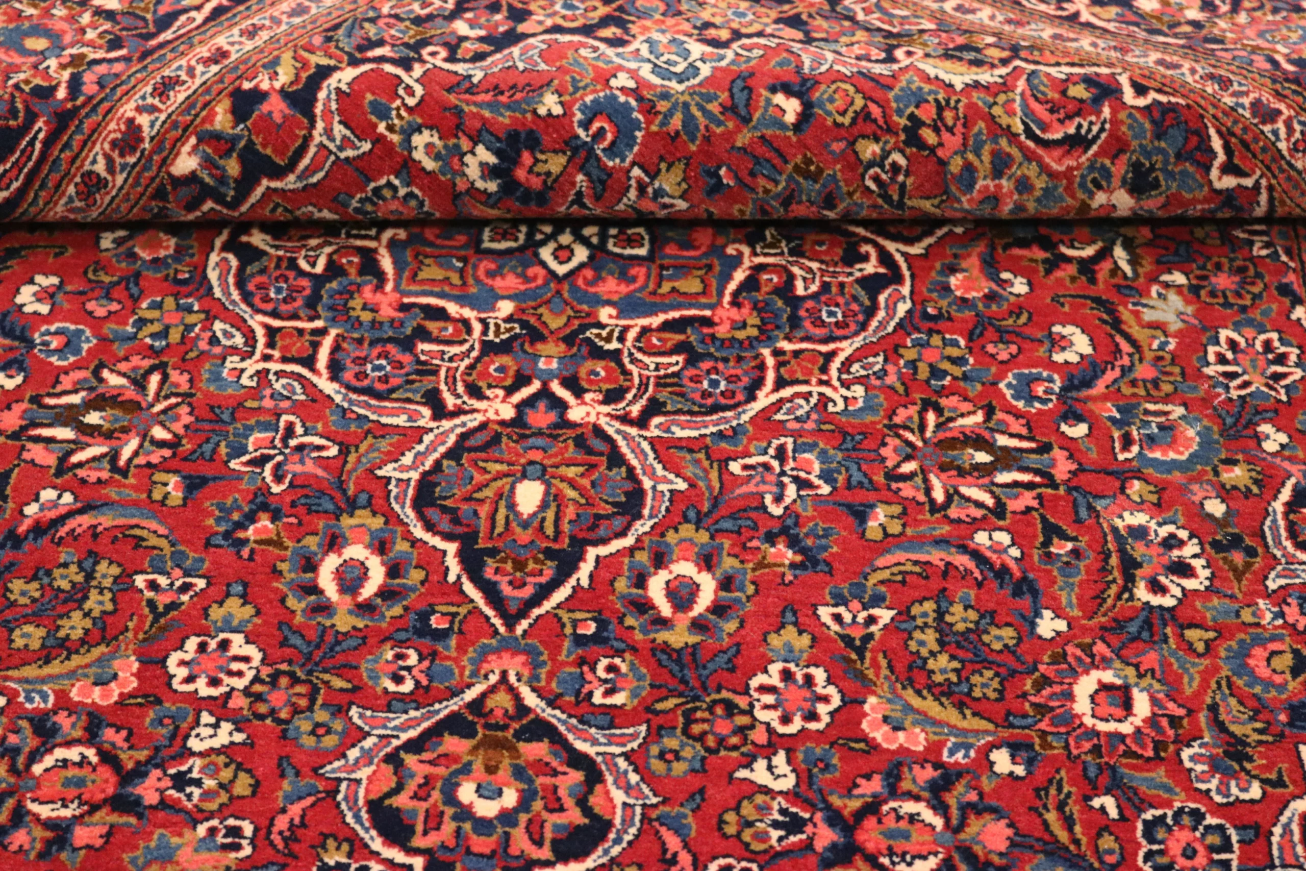 Kashan Persian Rug 210 × 136 cm, Wool, hand-knotted