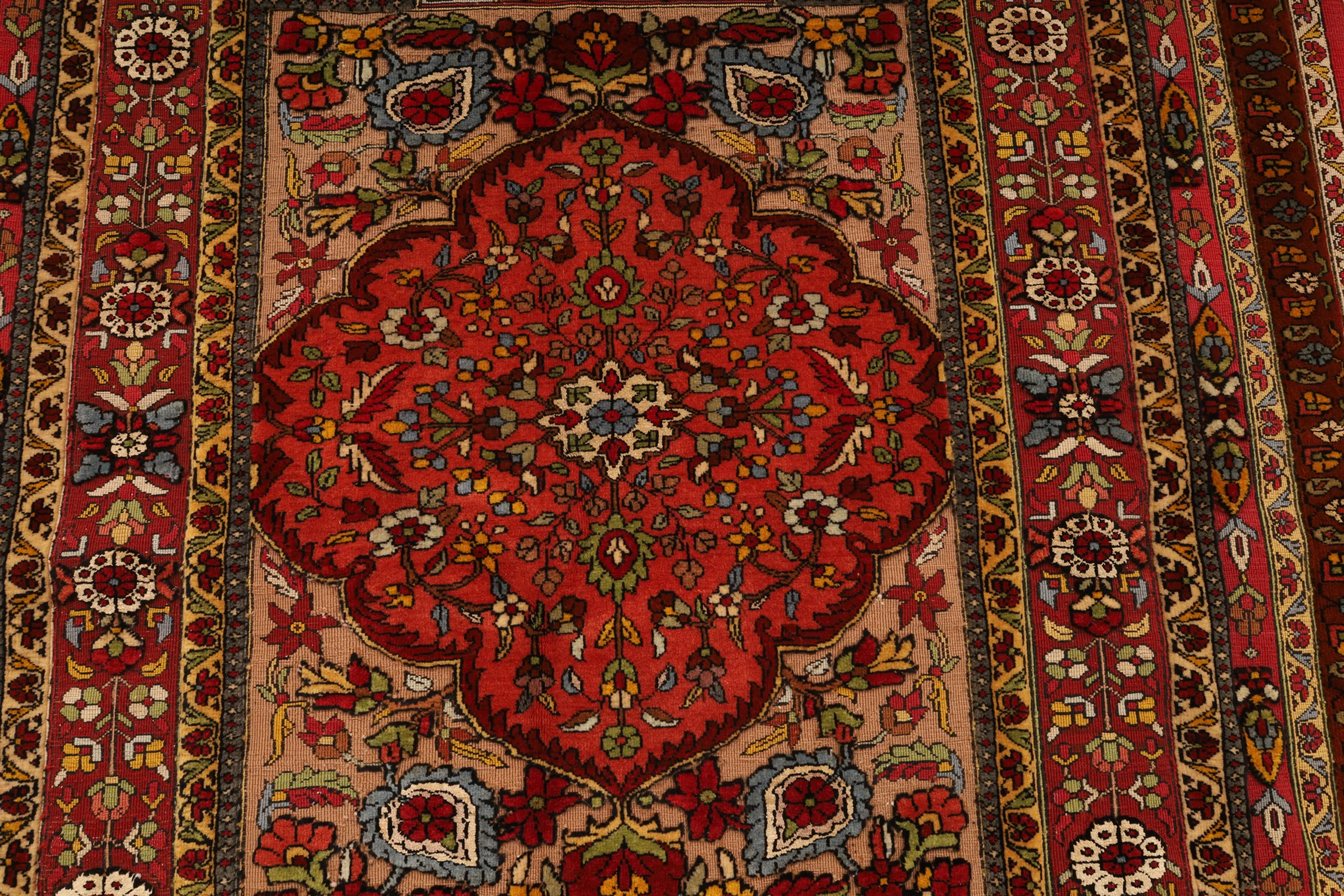 Persian Rug 183 × 130 cm, Wool, hand-knotted