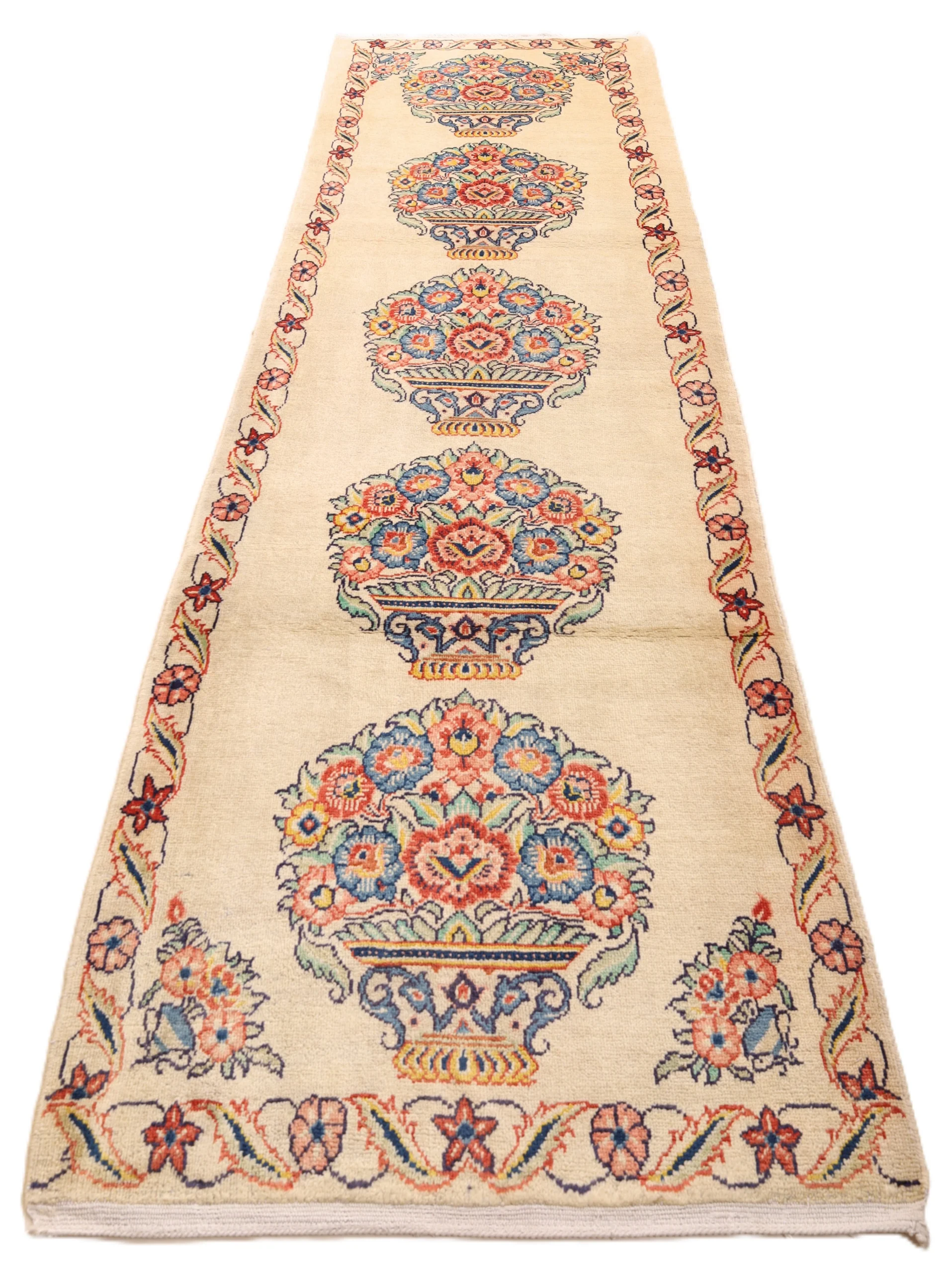Sarouk Persian Rug 298 × 90 cm, Wool, hand-knotted
