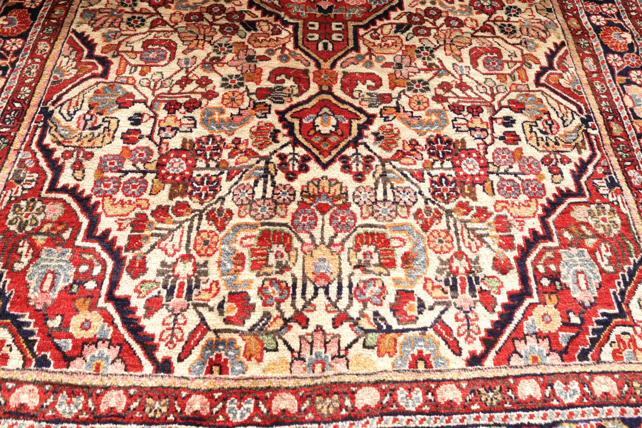 Malayer Persian Rug — hand-knotted, 200 × 131 cm, Wool