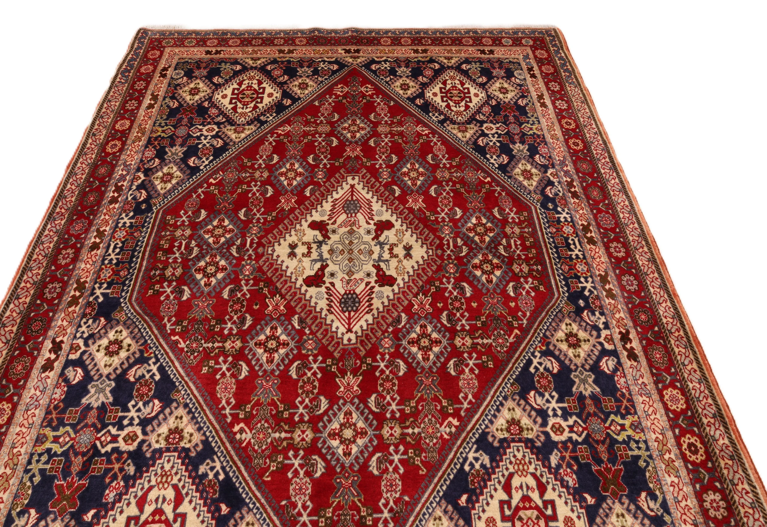 Qashqai Persian Rug 201 × 147 cm, Wool, hand-knotted