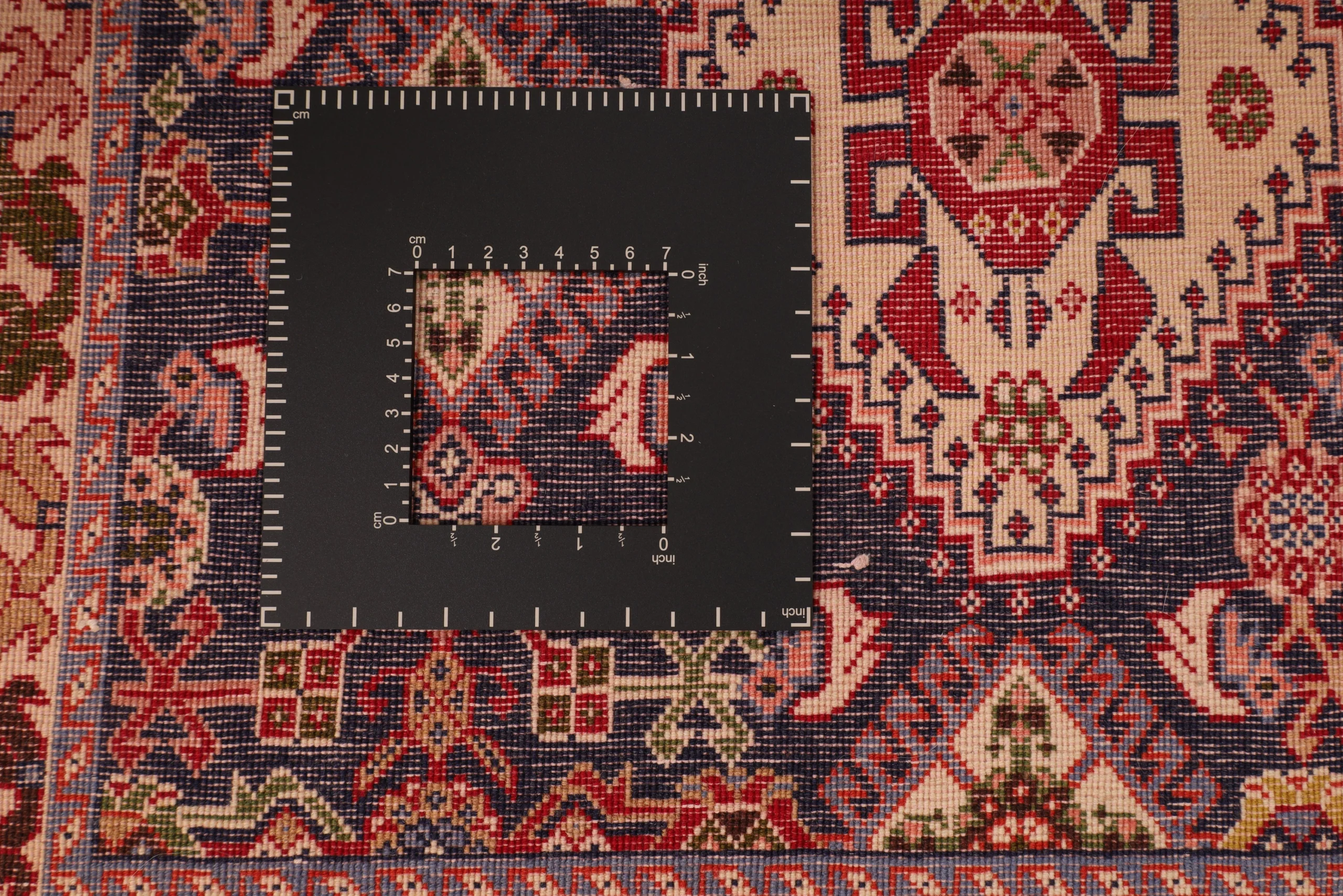 Qashqai Persian Rug 201 × 147 cm, Wool, hand-knotted