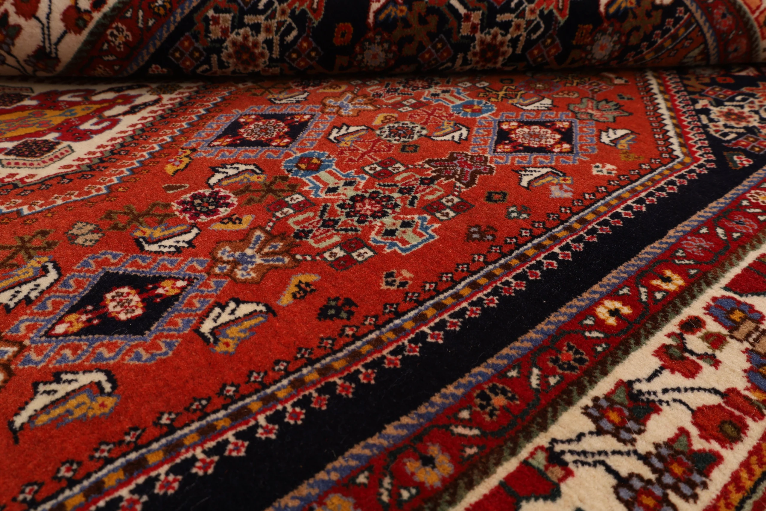 Hand-Knotted Wool Qashqai Persian Rug, 207 × 130 cm