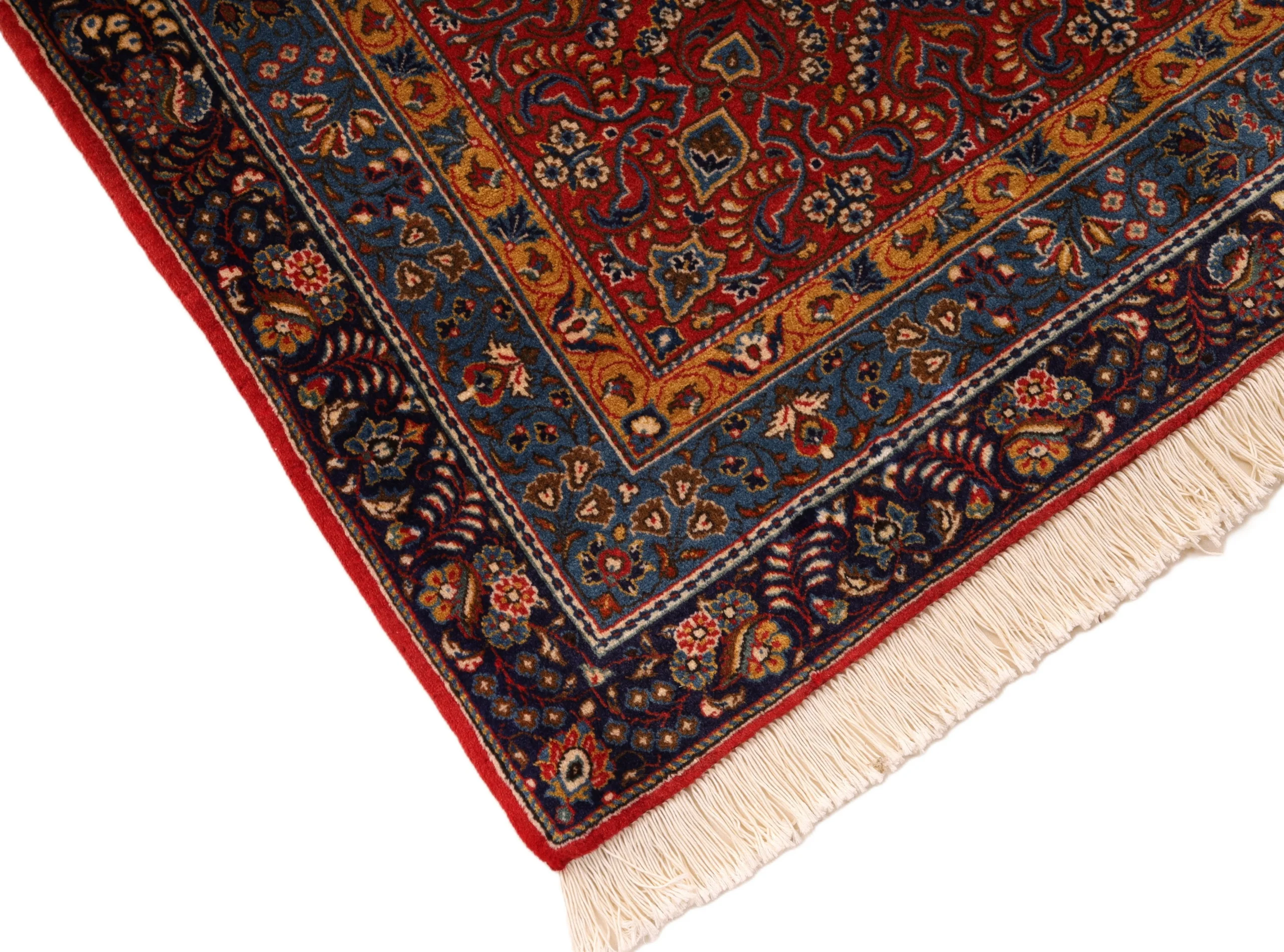 Persian Rug — hand-knotted, 207 × 131 cm, Wool