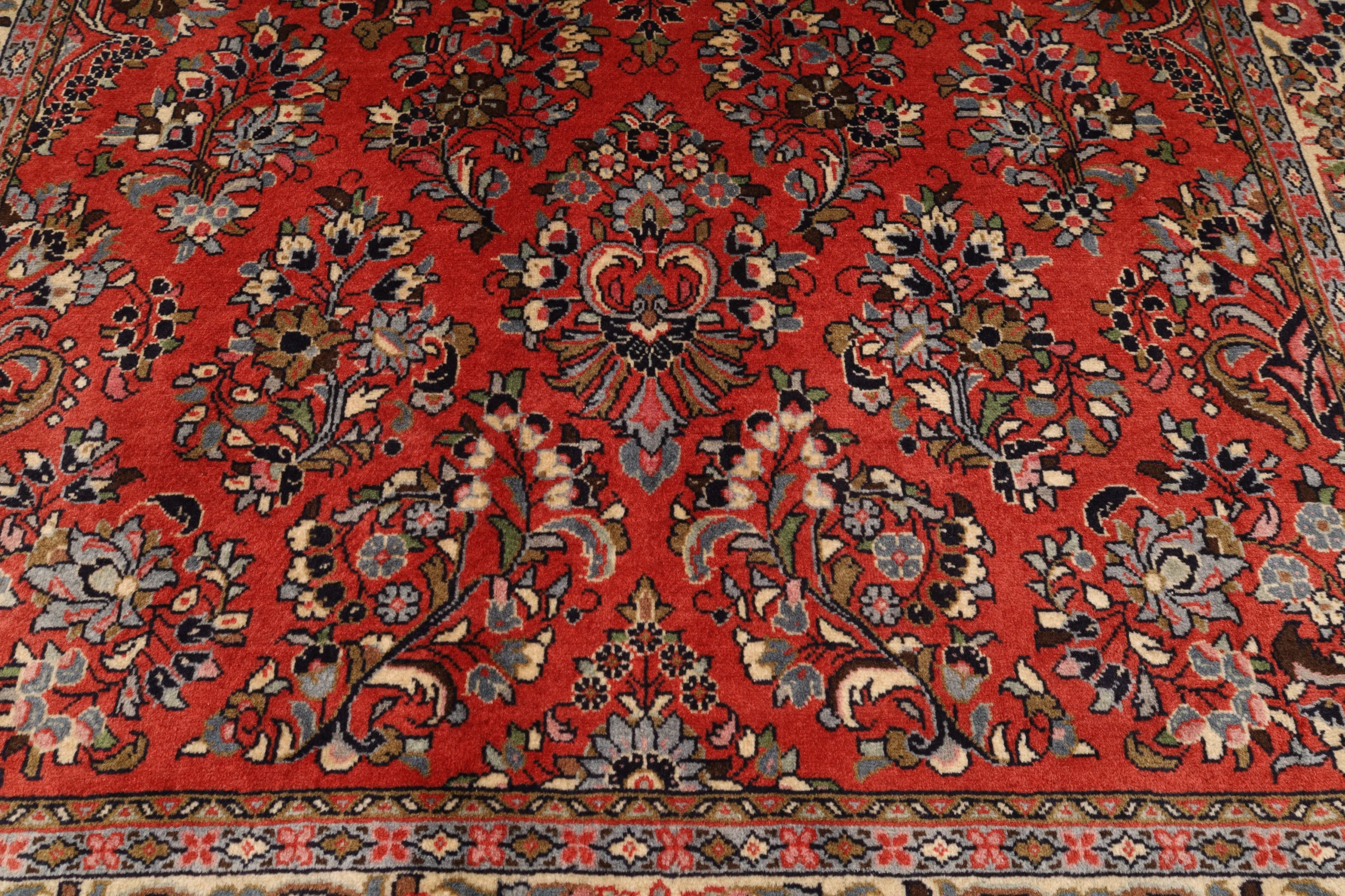 Sarouk Persian Rug — hand-knotted, 210 × 146 cm, Wool