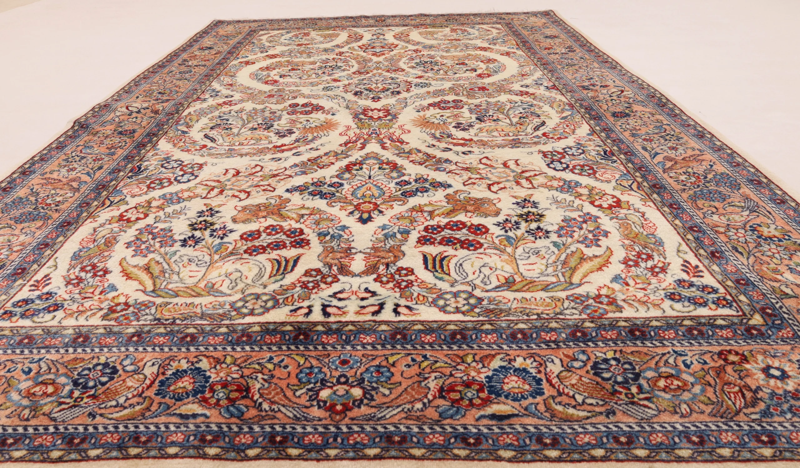 Sarouk Persian Rug — hand-knotted, 210 × 137 cm, Wool