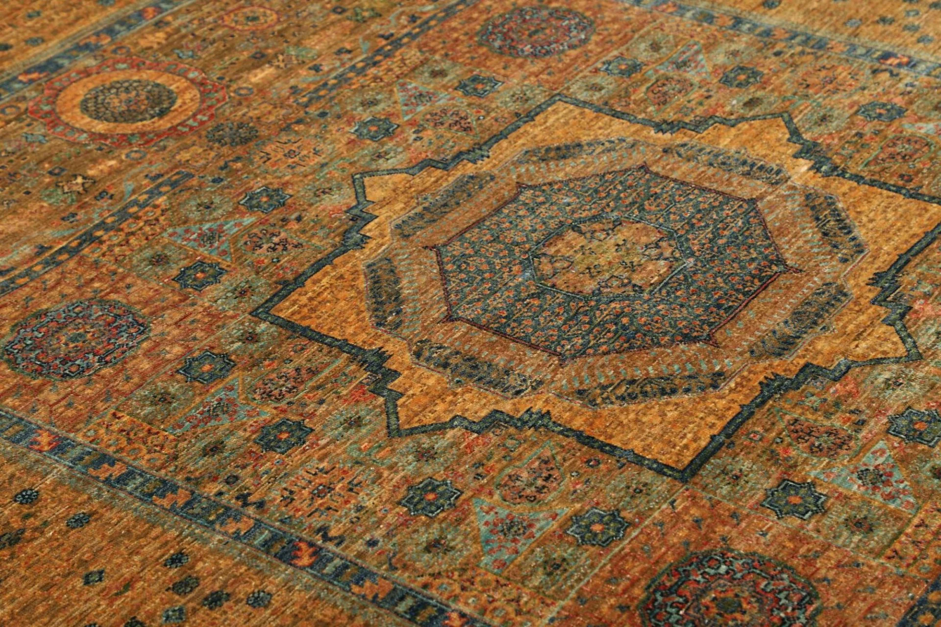 Mamluk Pakistani Rug 155 × 204 cm, Wool, hand-knotted