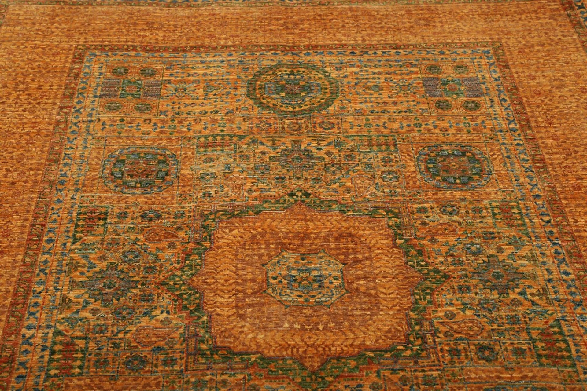 Mamluk Pakistani Rug — hand-knotted, 154 × 220 cm, Wool