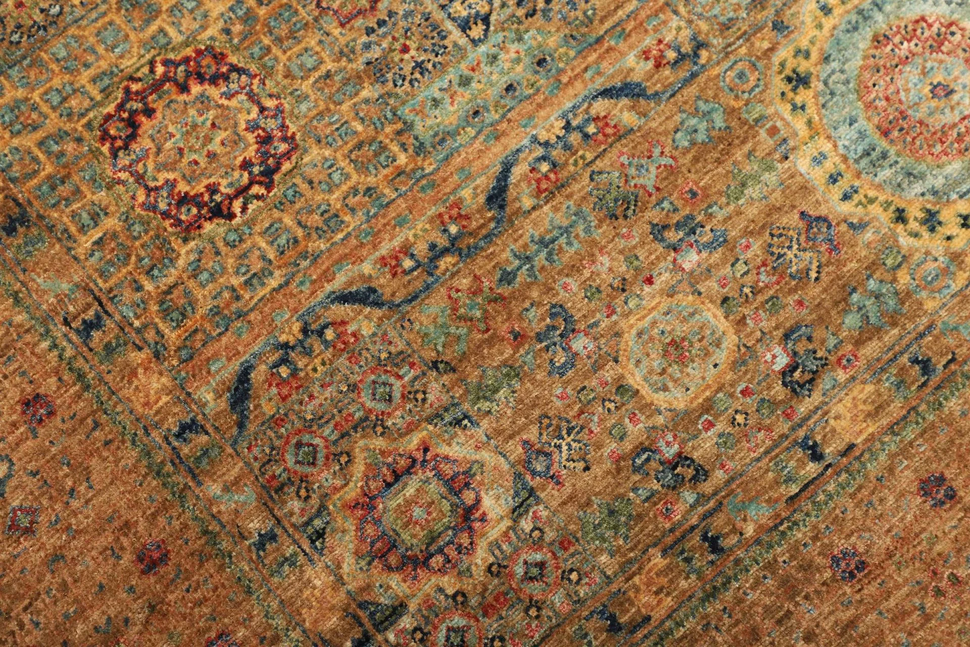 Hand-Knotted Wool Mamluk Pakistani Rug, 149 × 200 cm