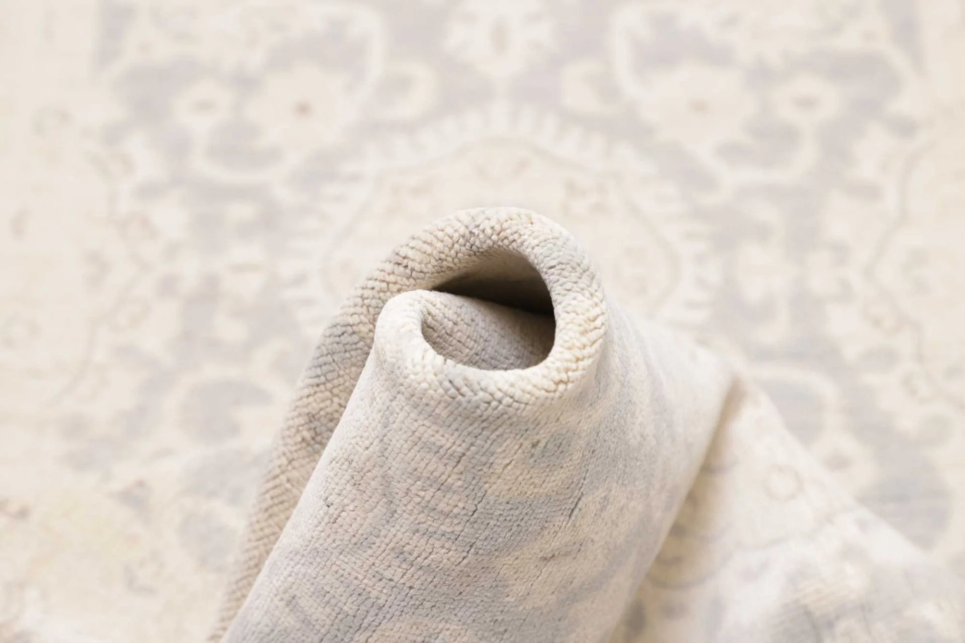 Hand-Knotted Wool Ziegler Pakistani Rug, 87 × 299 cm