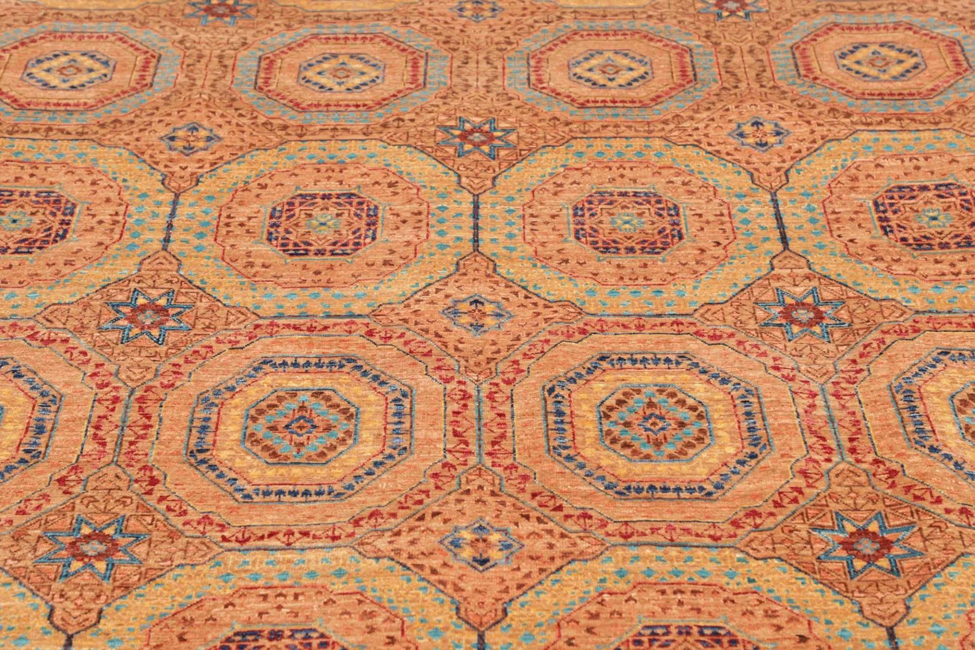 Hand-Knotted Wool Mamluk Pakistani Rug, 150 × 206 cm