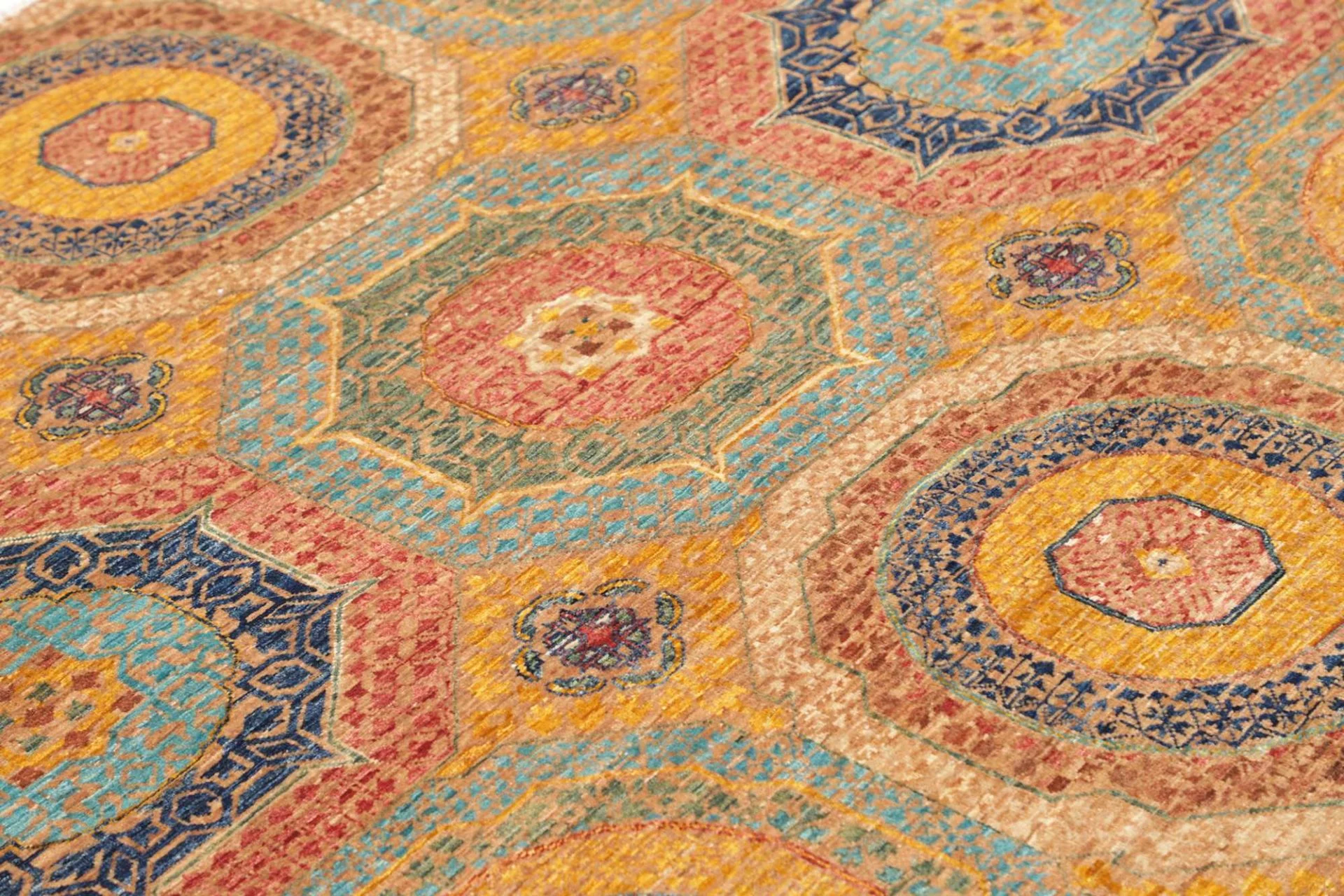Hand-Knotted Wool Mamluk Pakistani Rug, 150 × 199 cm