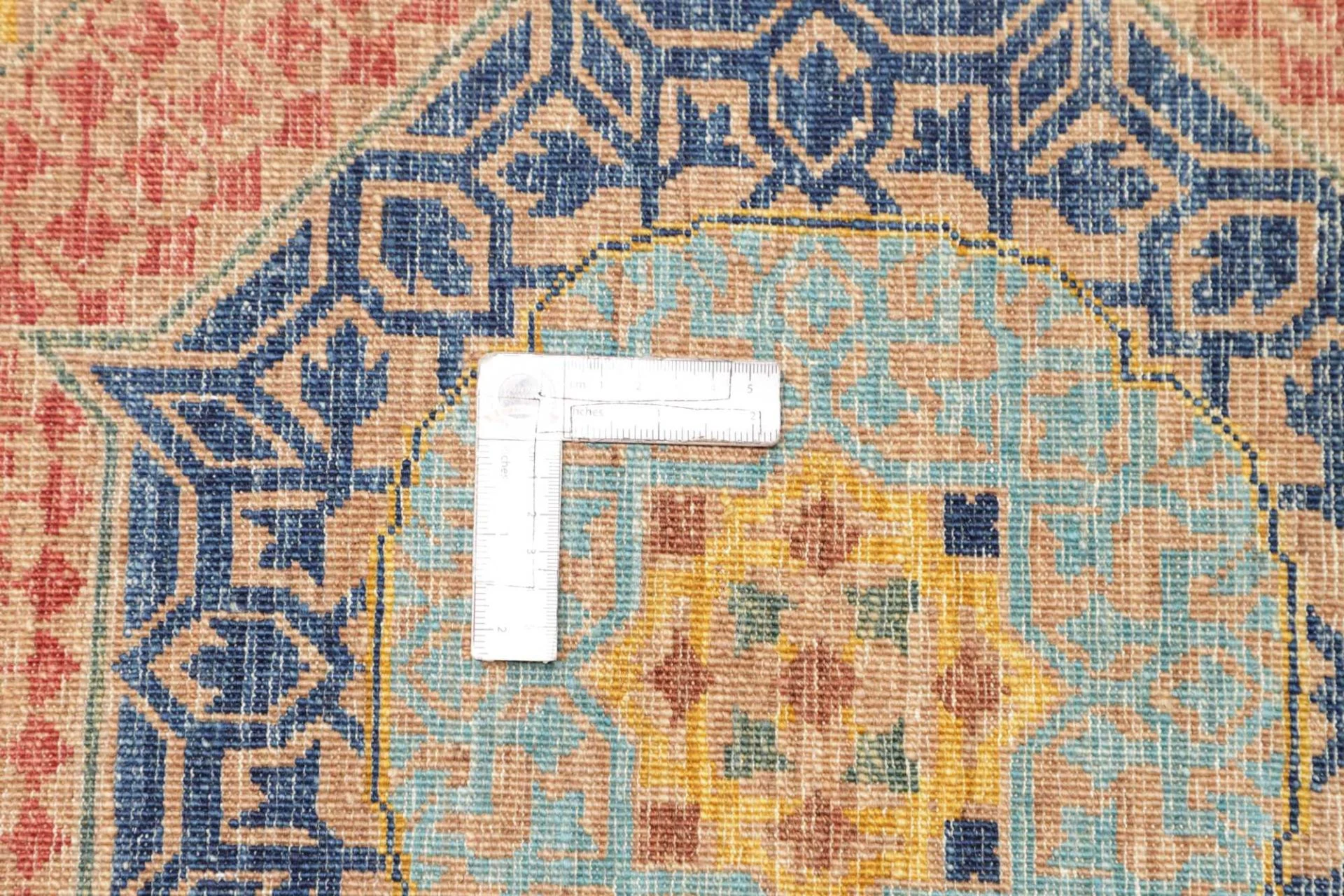 Hand-Knotted Wool Mamluk Pakistani Rug, 150 × 199 cm