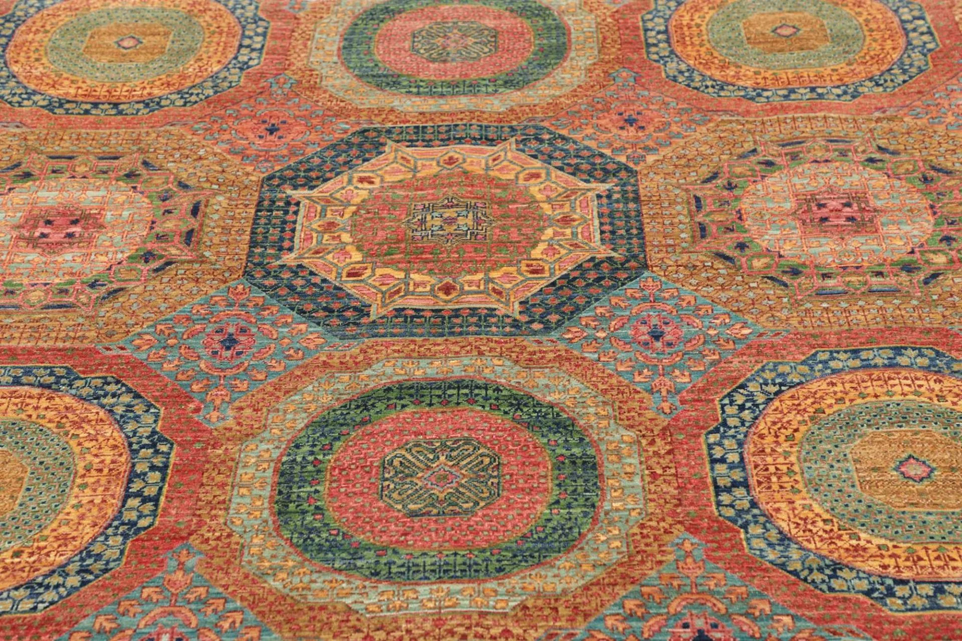 Mamluk Pakistani Rug 169 × 231 cm, Wool, hand-knotted
