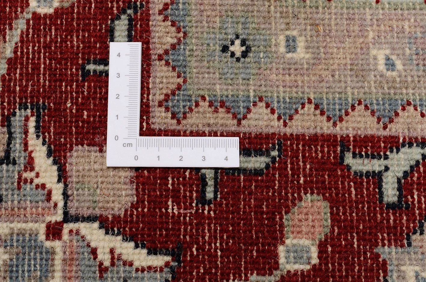 Hand-Knotted Wool Isfahan Indian Rug, 241 × 241 cm