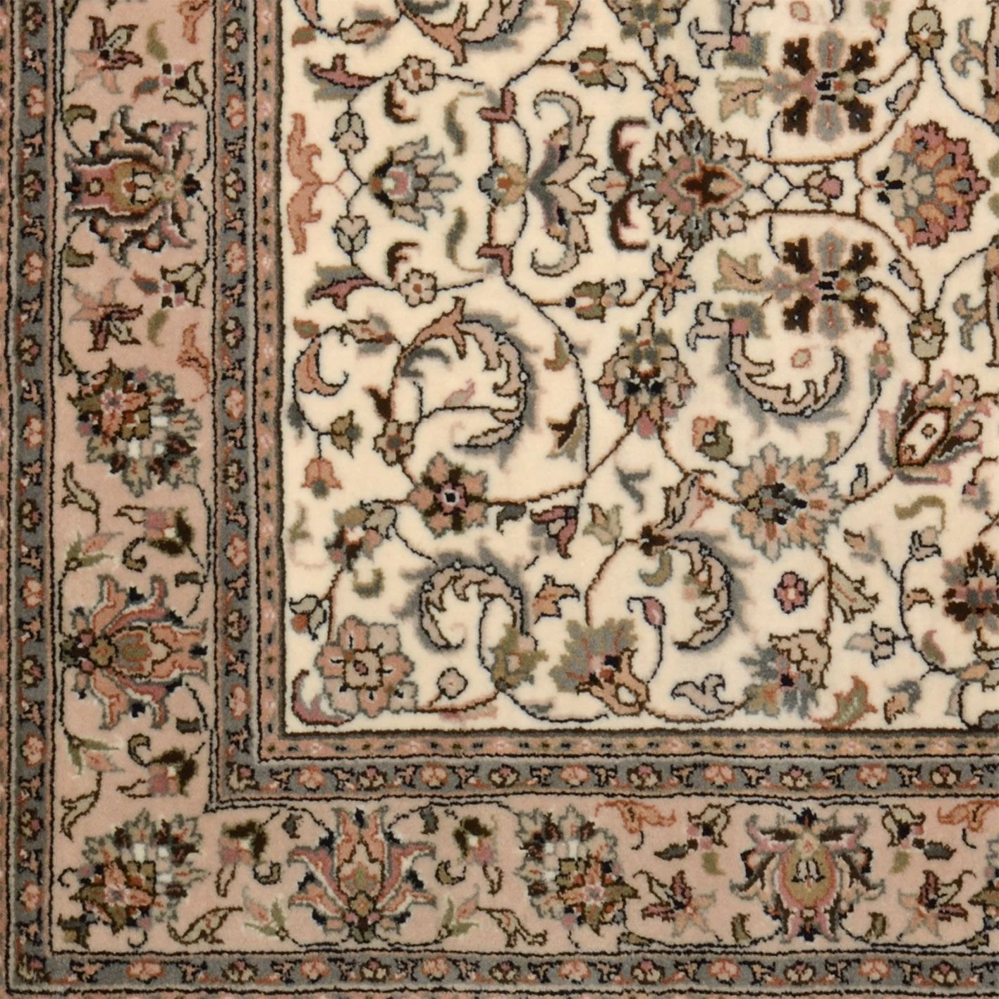 Isfahan Indian Rug — hand-knotted, 119 × 182 cm, Wool
