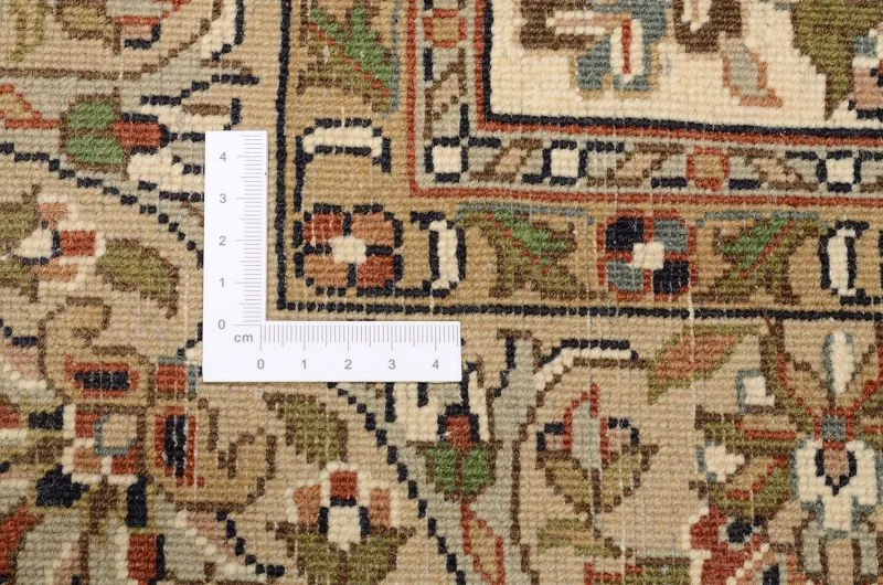 Tabriz Indian Rug — hand-knotted, 126 × 187 cm, Wool