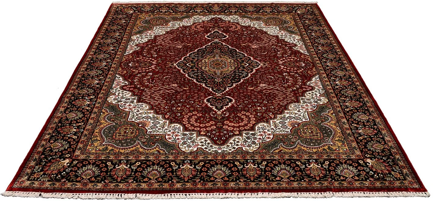 Indian Rug 246 × 311 cm, hand-knotted