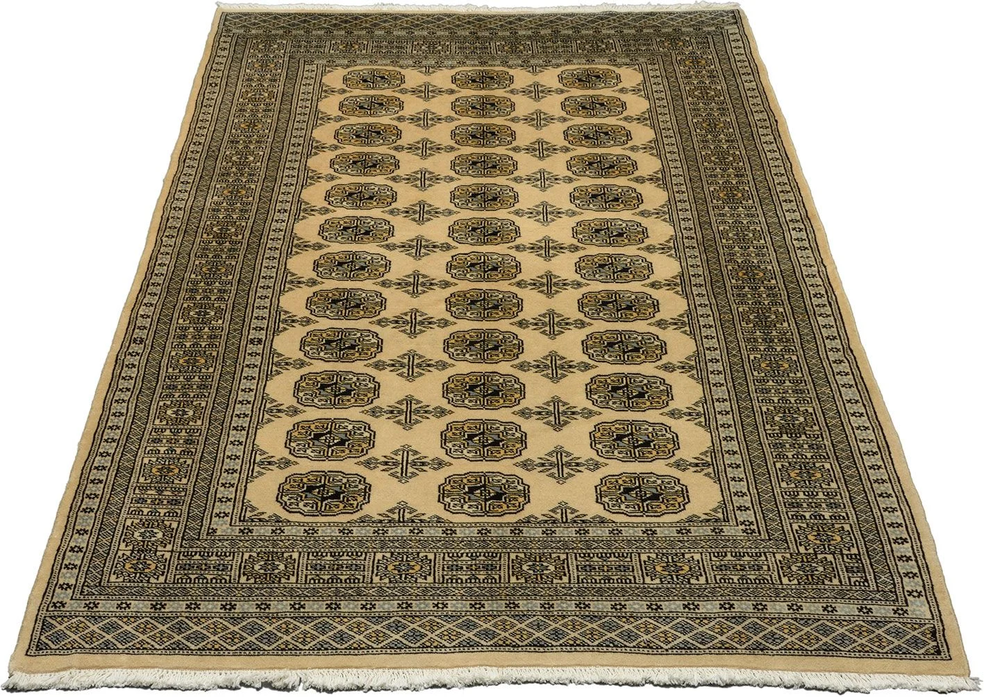 Pakistani Rug 138 × 215 cm, Wool, hand-knotted