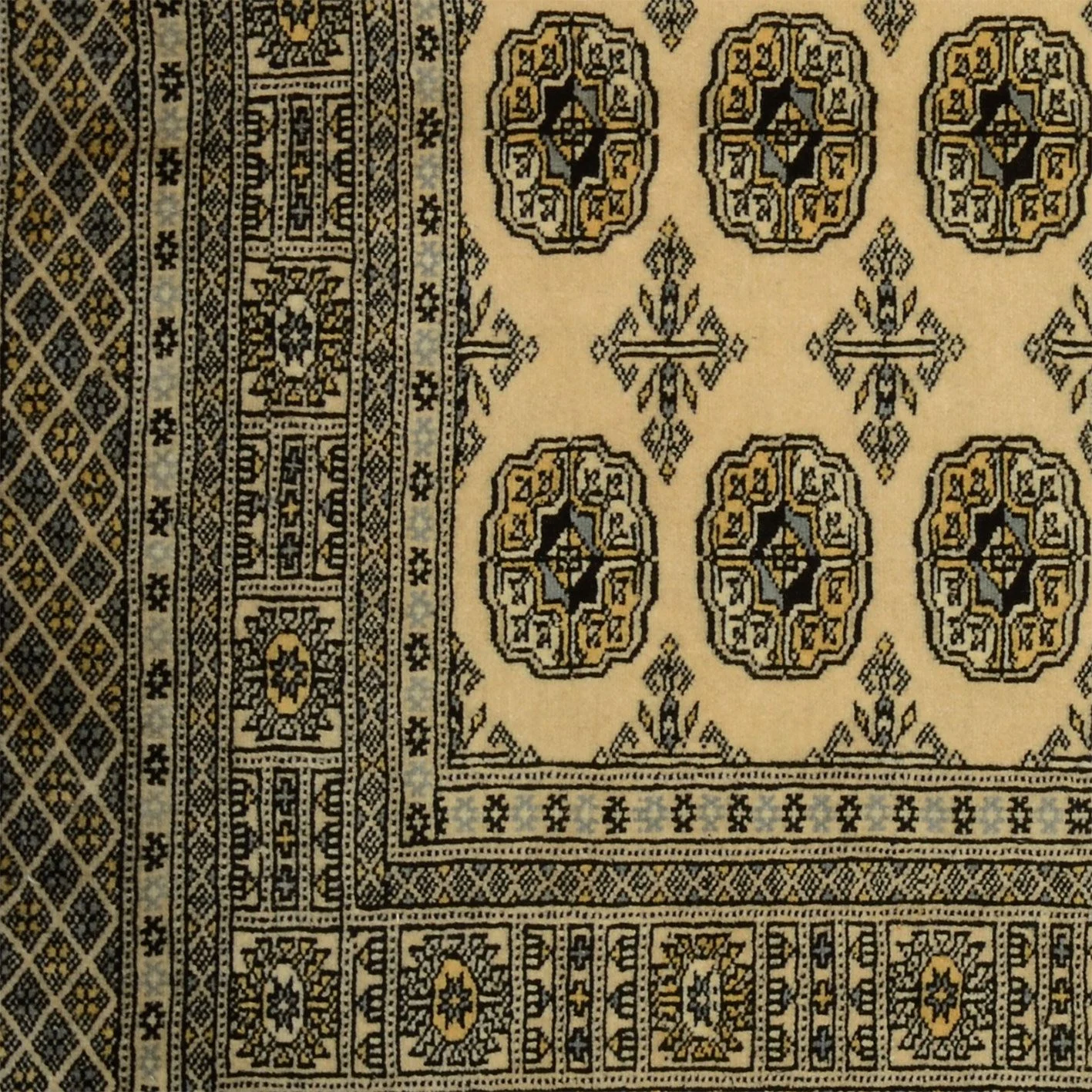 Pakistani Rug 138 × 215 cm, Wool, hand-knotted