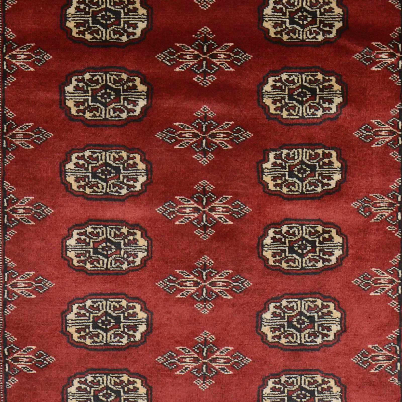 Pakistani Rug — hand-knotted, 124 × 200 cm, Wool