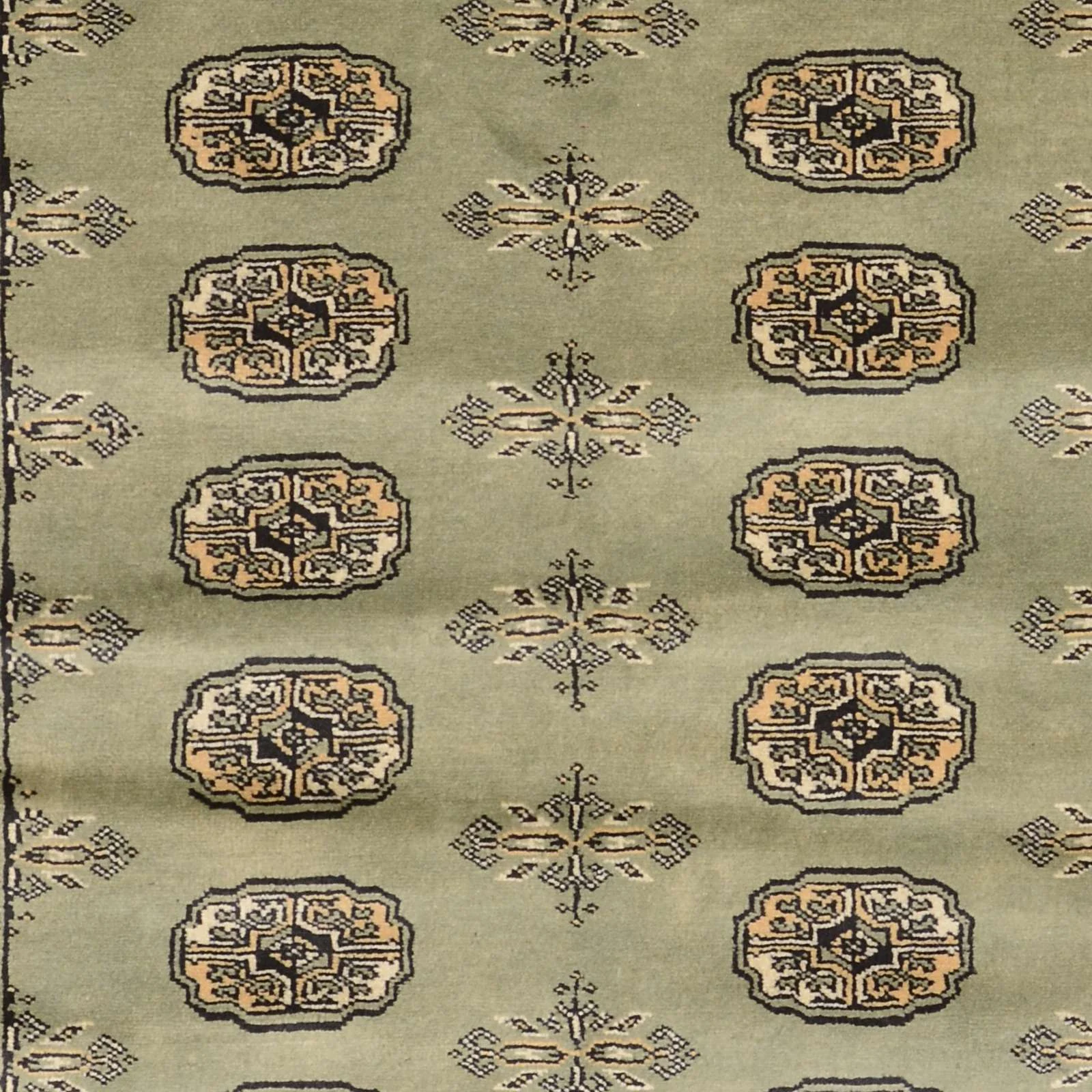 Hand-Knotted Wool Pakistani Rug, 125 × 191 cm
