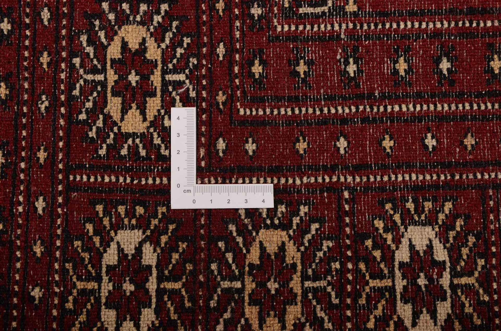 Pakistani Rug — hand-knotted, 120 × 176 cm, Wool