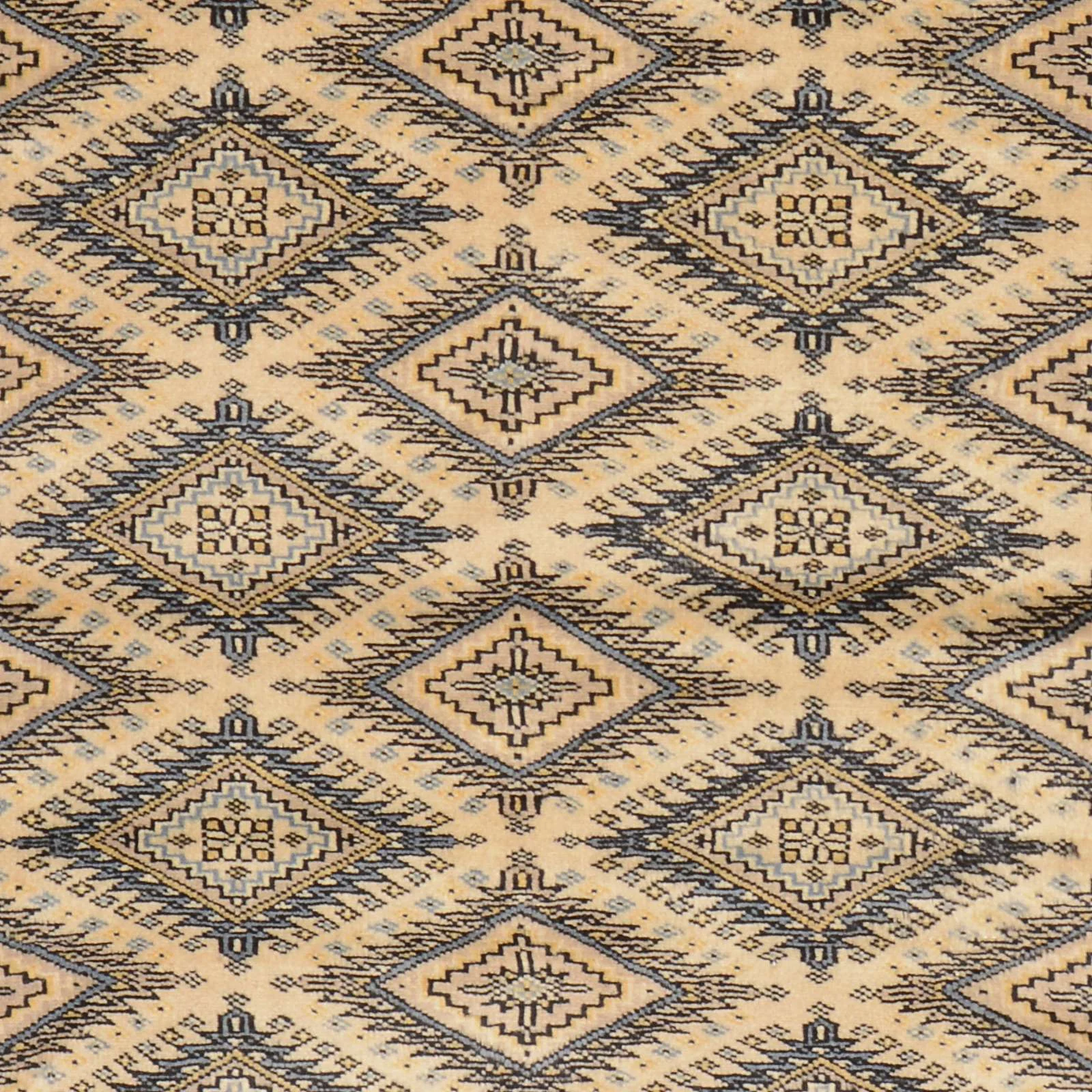 Pakistani Rug — hand-knotted, 118 × 190 cm, Wool