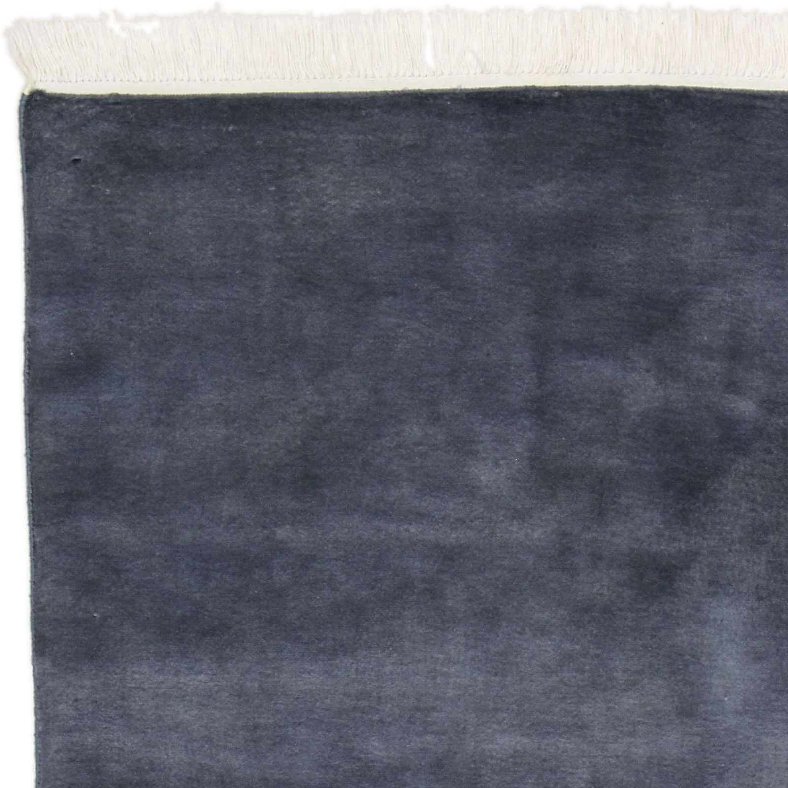 Hand-Knotted Wool Pakistani Rug, 122 × 178 cm