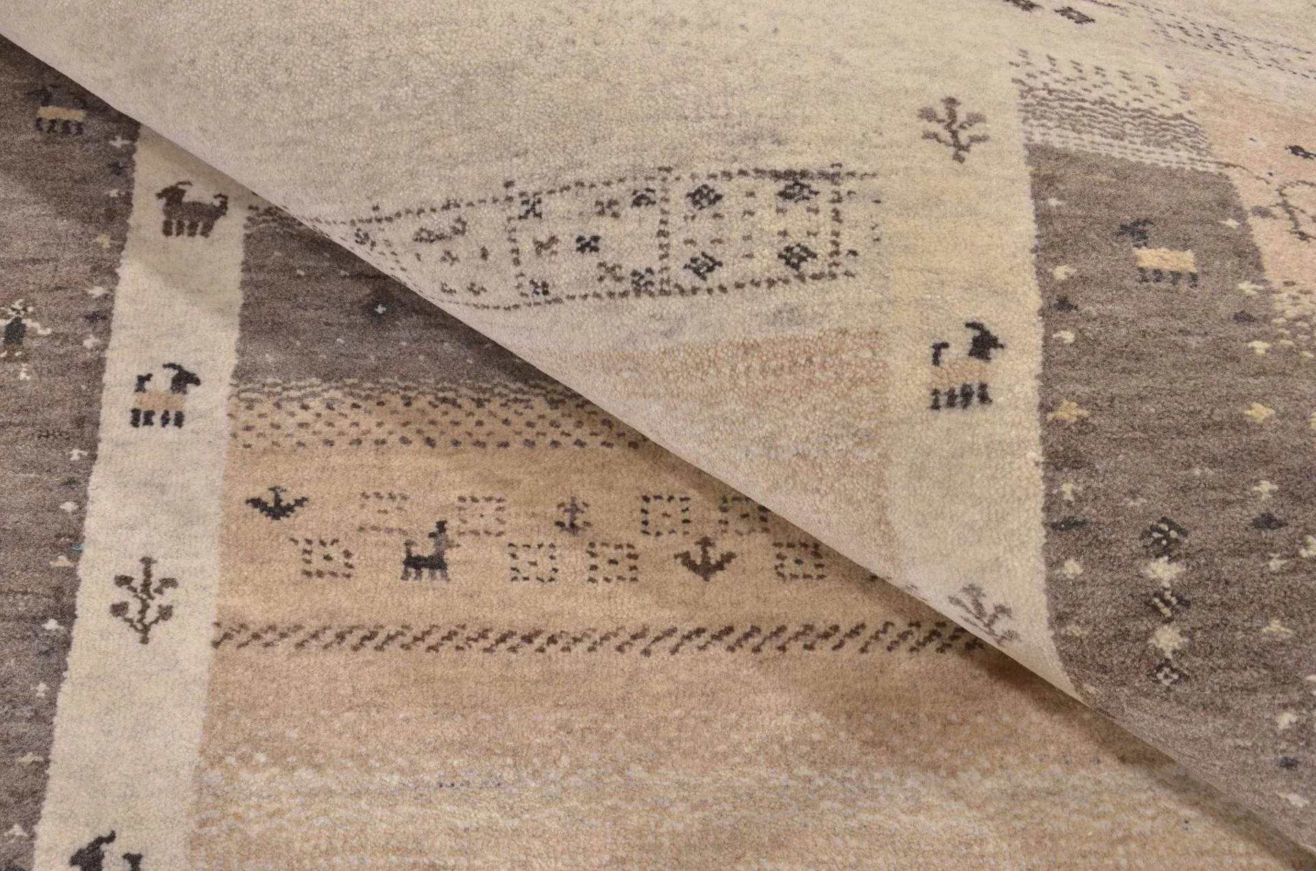 Loribaft Indian Rug 141 × 209 cm, Wool, hand-knotted
