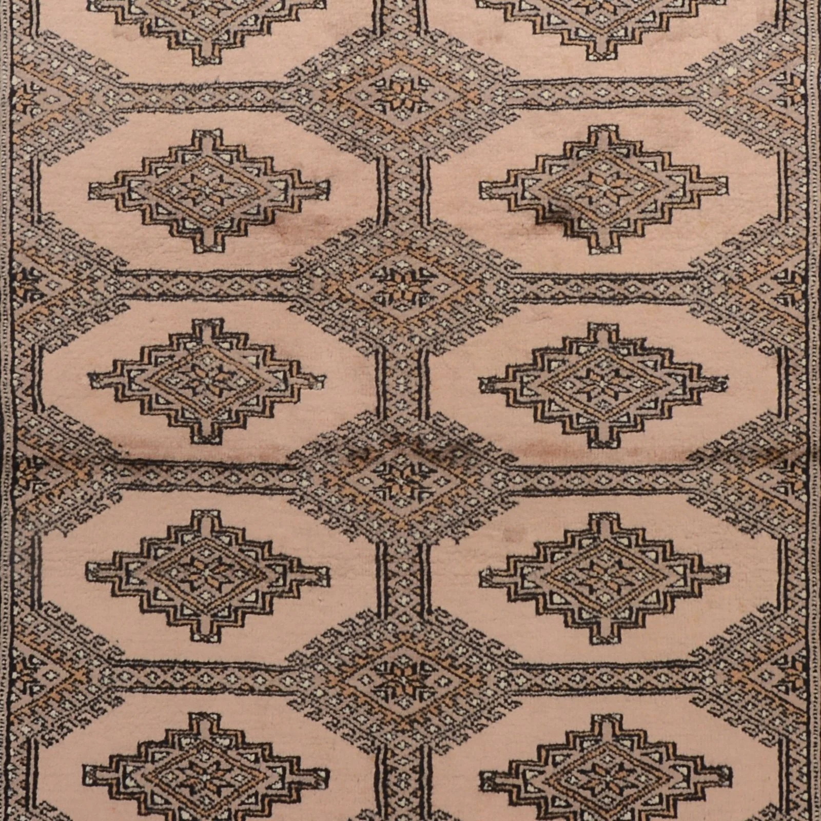 Hand-Knotted Wool Pakistani Rug, 128 × 179 cm