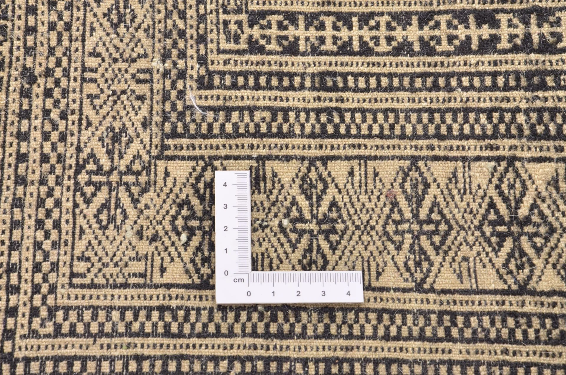 Pakistani Rug 130 × 186 cm, Wool, hand-knotted