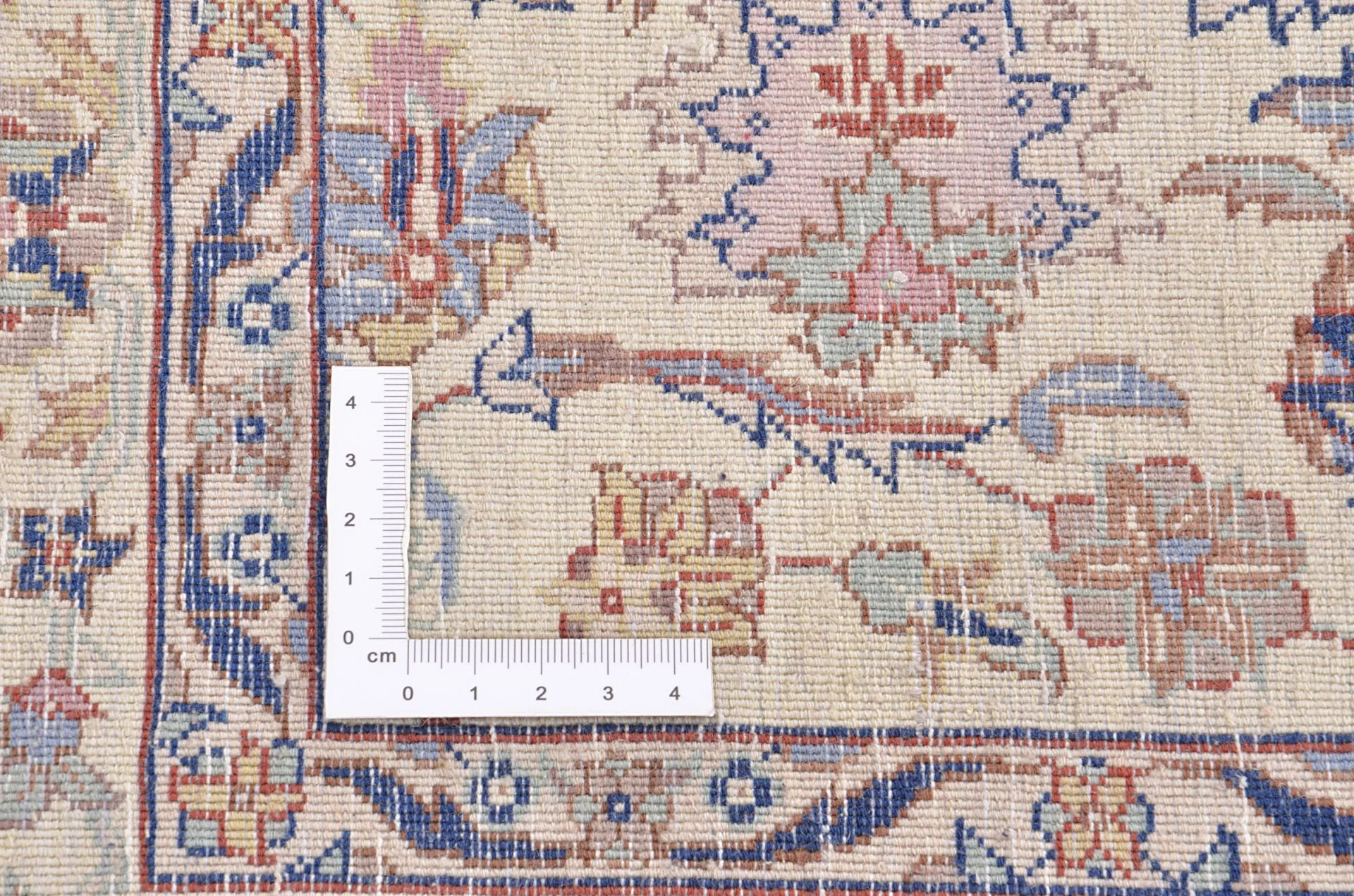 Hand-Knotted Wool Isfahan Chinese Rug, 75 × 280 cm