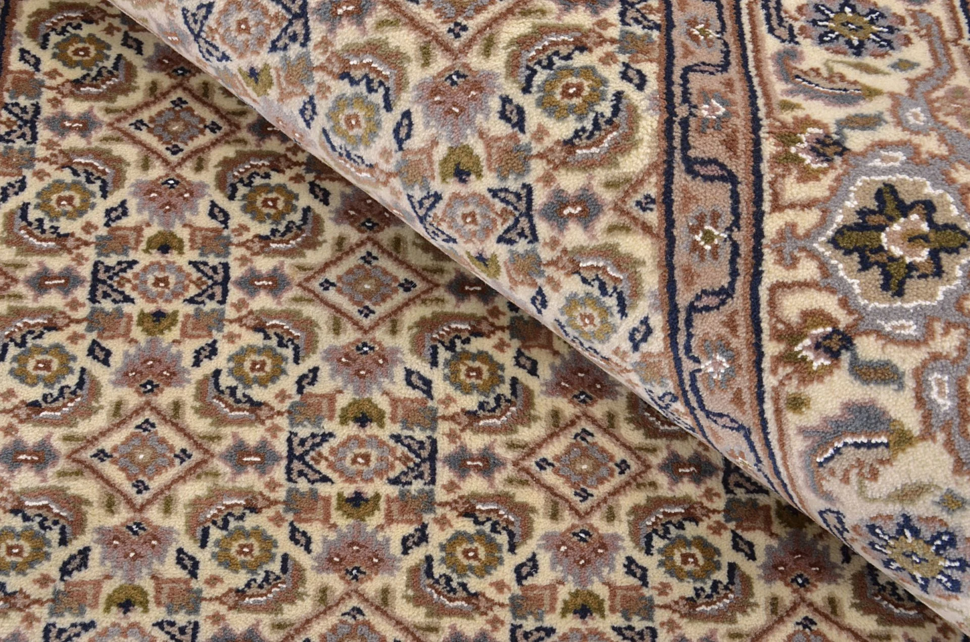 Tabriz Indian Rug — hand-knotted, 122 × 177 cm, Wool