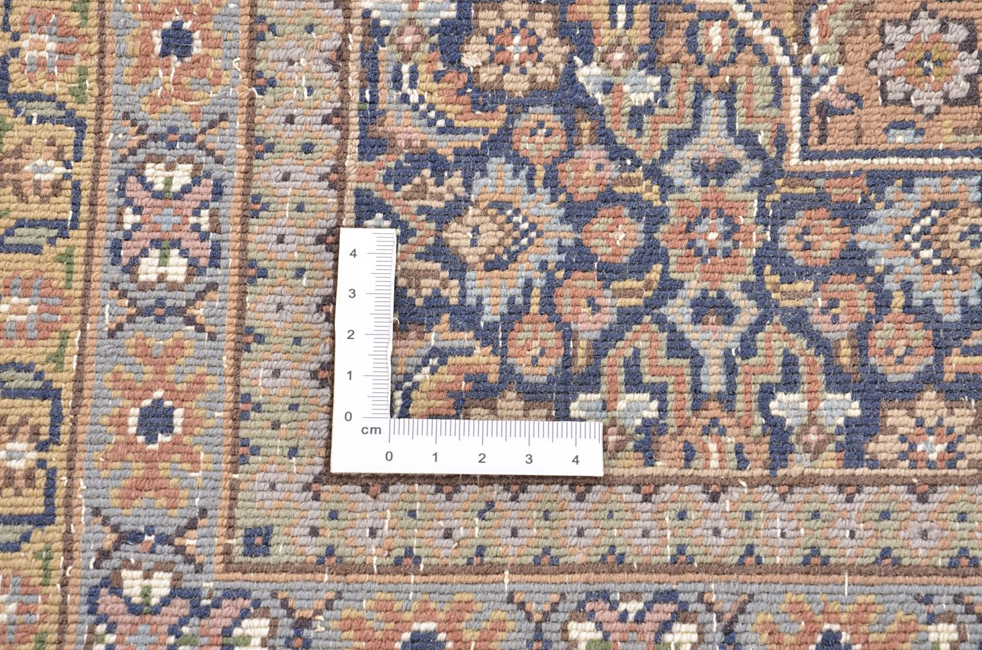 Tabriz Indian Rug 168 × 240 cm, Wool, hand-knotted