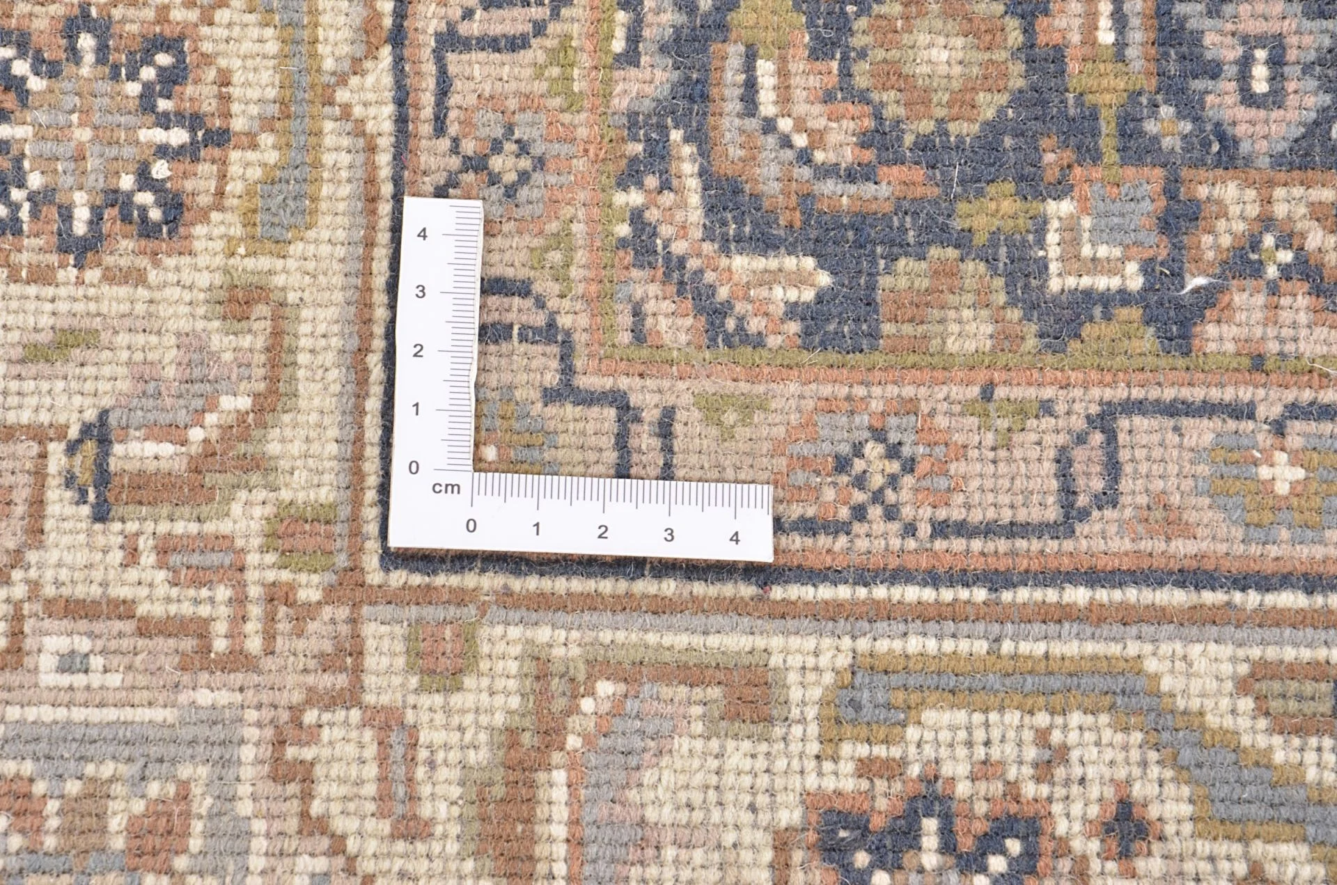 Tabriz Indian Rug 123 × 183 cm, Wool, hand-knotted