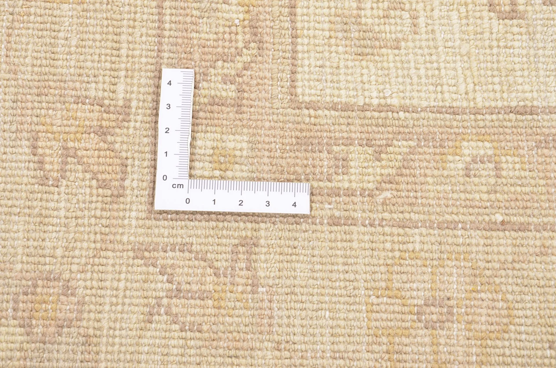 Hand-Knotted Wool Ziegler Pakistani Rug, 146 × 200 cm