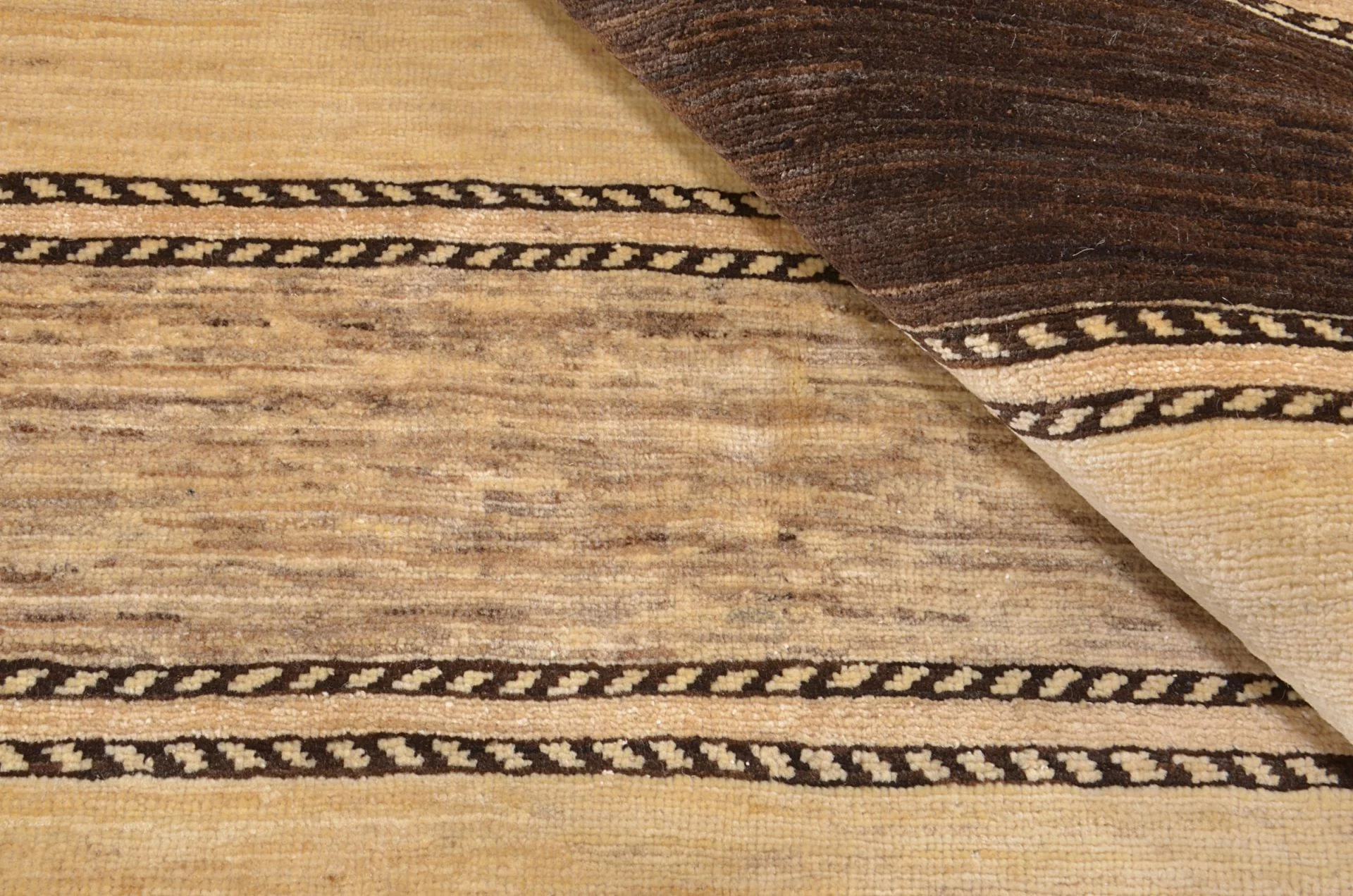 Hand-Knotted Wool Ziegler Pakistani Rug, 151 × 196 cm
