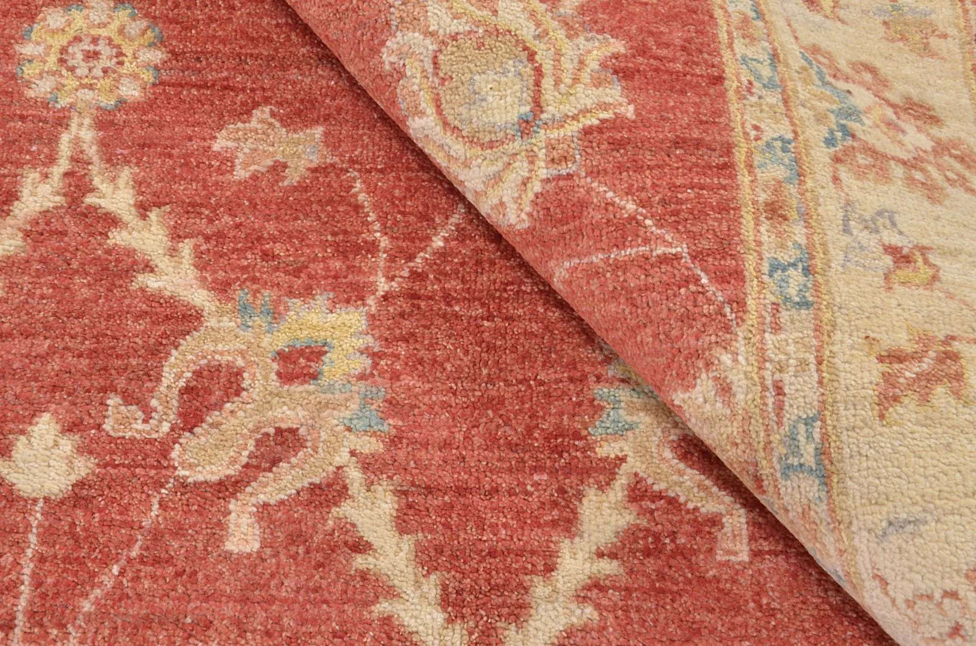 Hand-Knotted Wool Ziegler Pakistani Rug, 139 × 208 cm