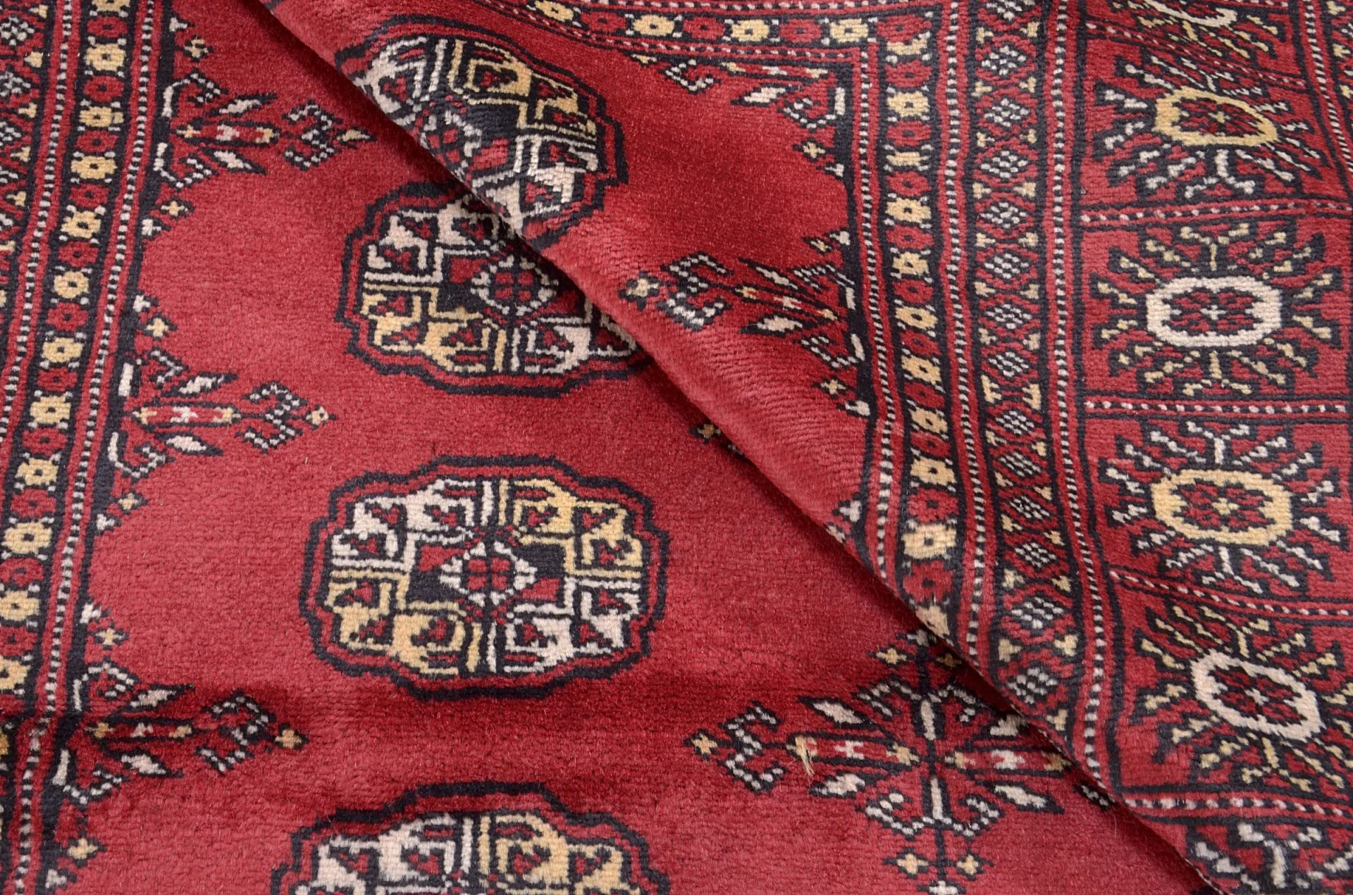 Pakistani Rug 121 × 192 cm, Wool, hand-knotted