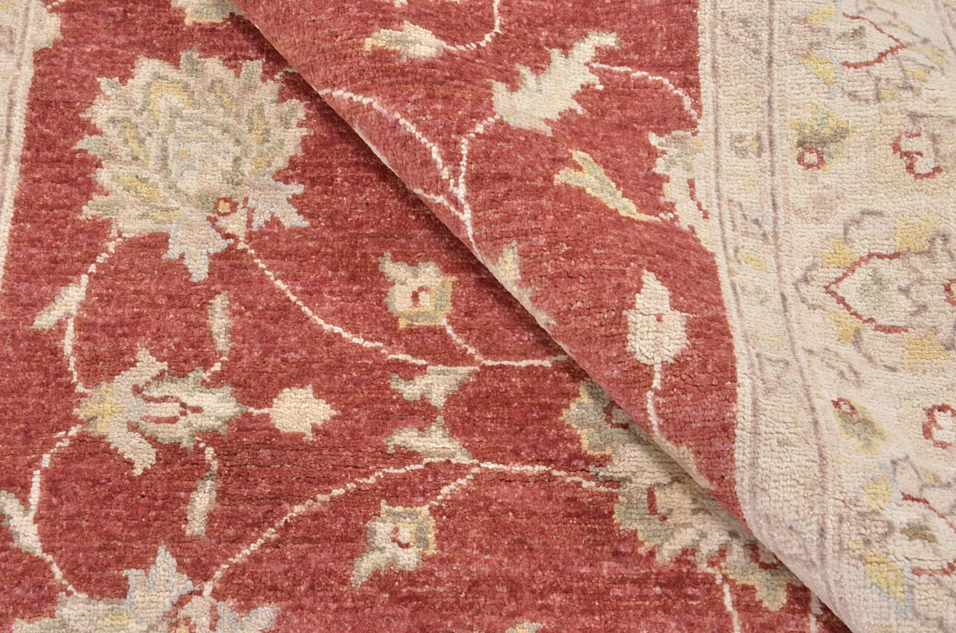 Ziegler Pakistani Rug — hand-knotted, 122 × 184 cm, Wool