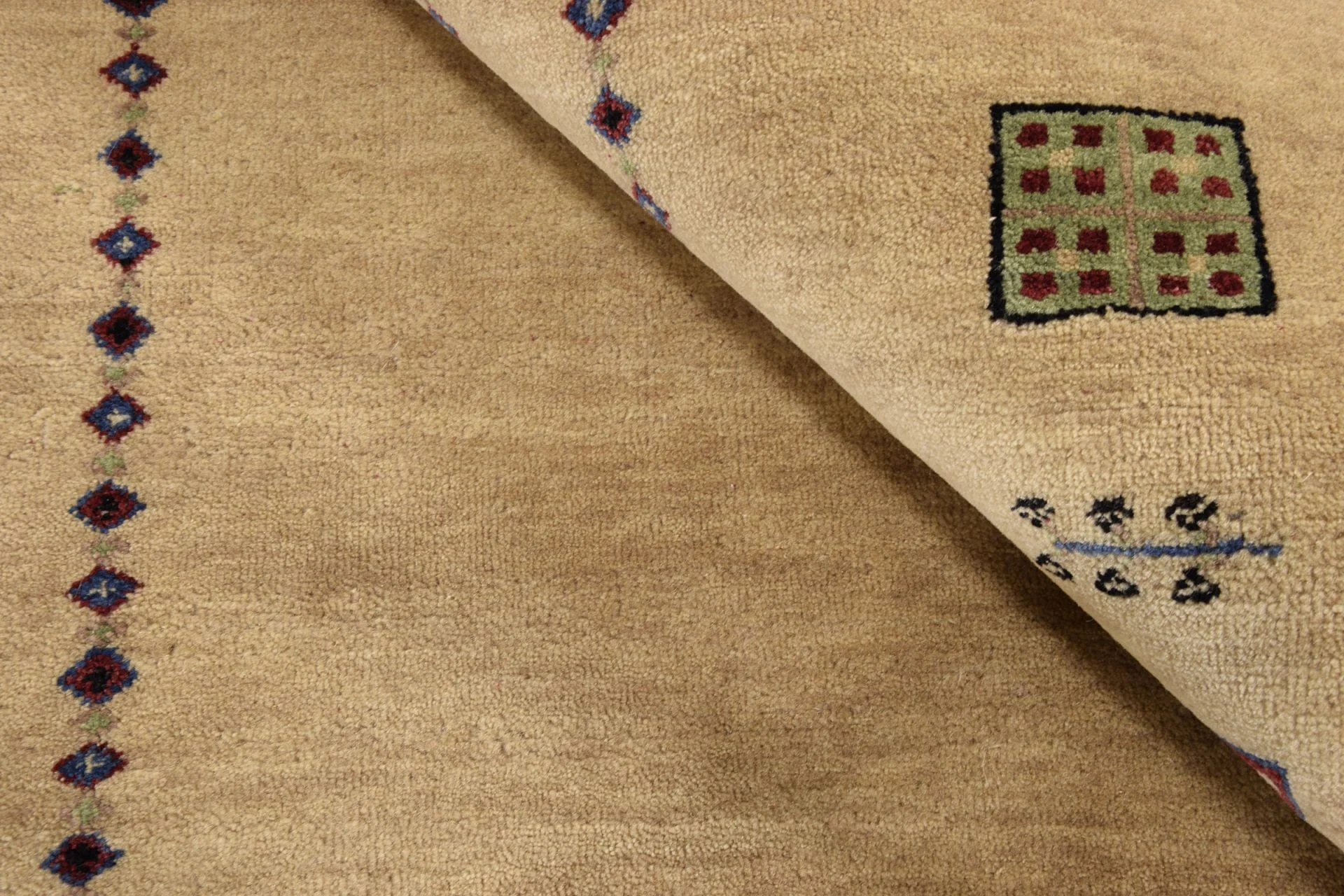 Loribaft Indian Rug 118 × 184 cm, Wool, hand-knotted